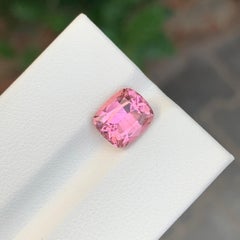 2,40 Karat natürlicher loser rosa Turmalin Cushion Shape Edelstein