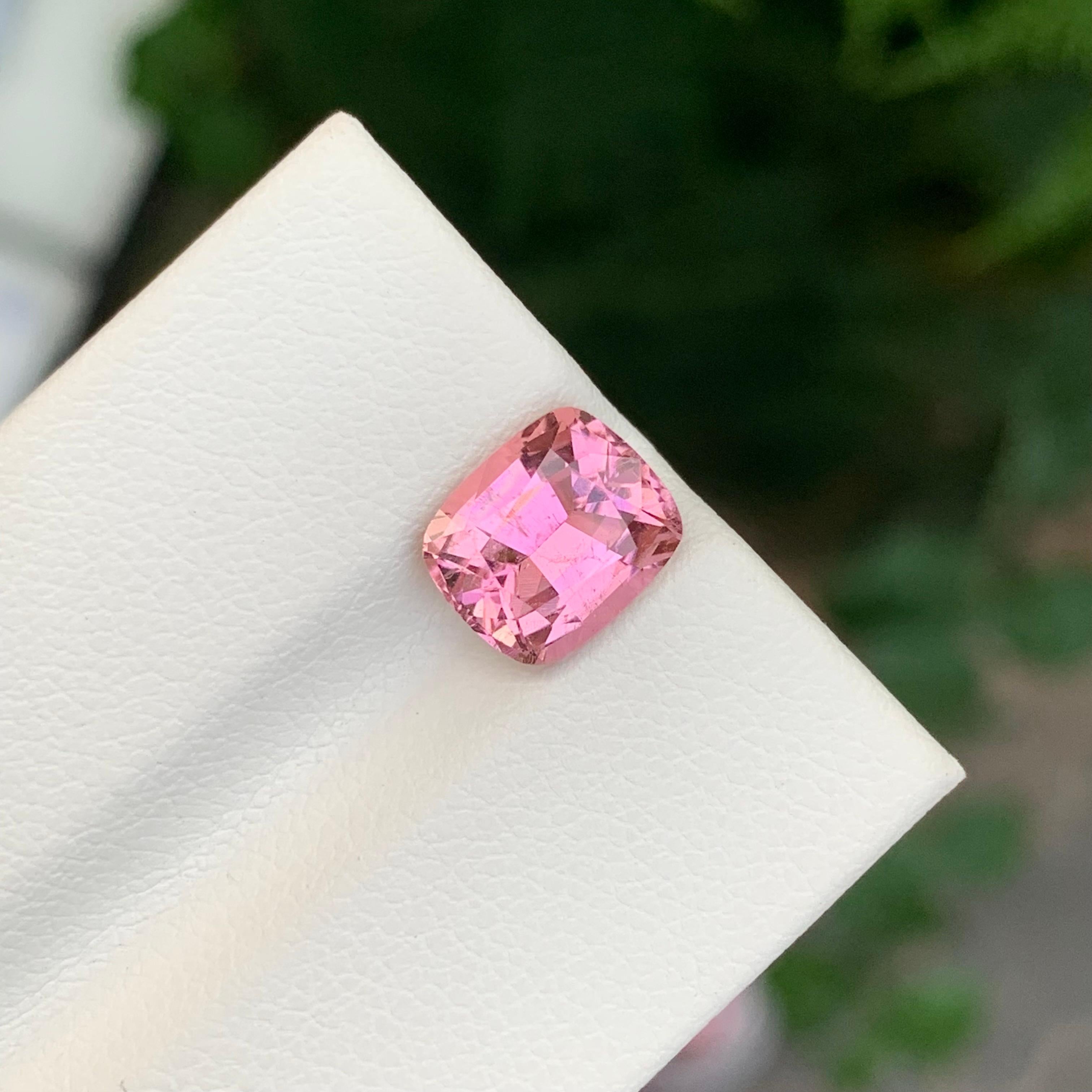 2,40 Karat natürlicher loser rosa Turmalin Cushion Shape Edelstein im Angebot 1