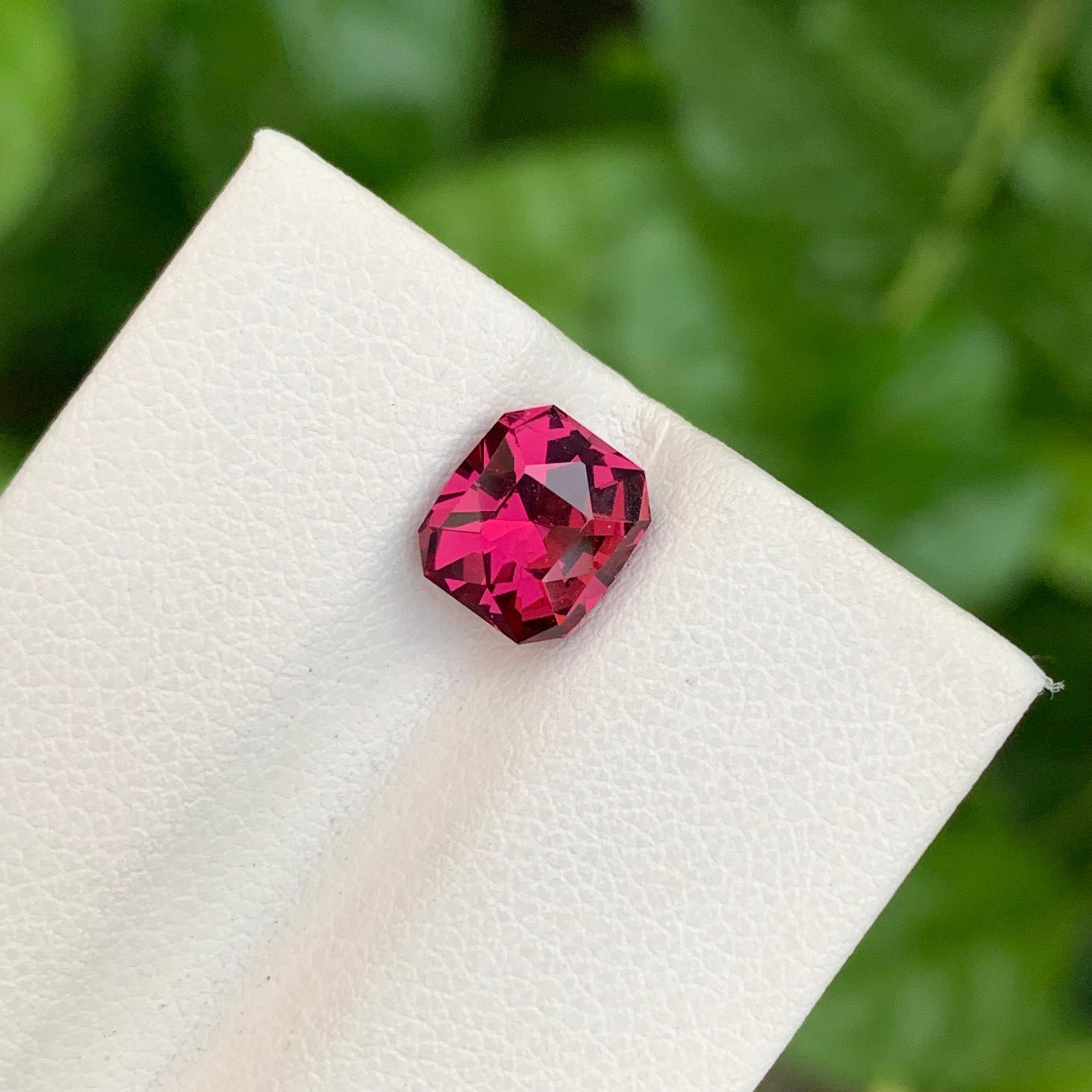 2.40 quilates de granate rodolita natural suelto en forma de cojín para joyería en venta 4
