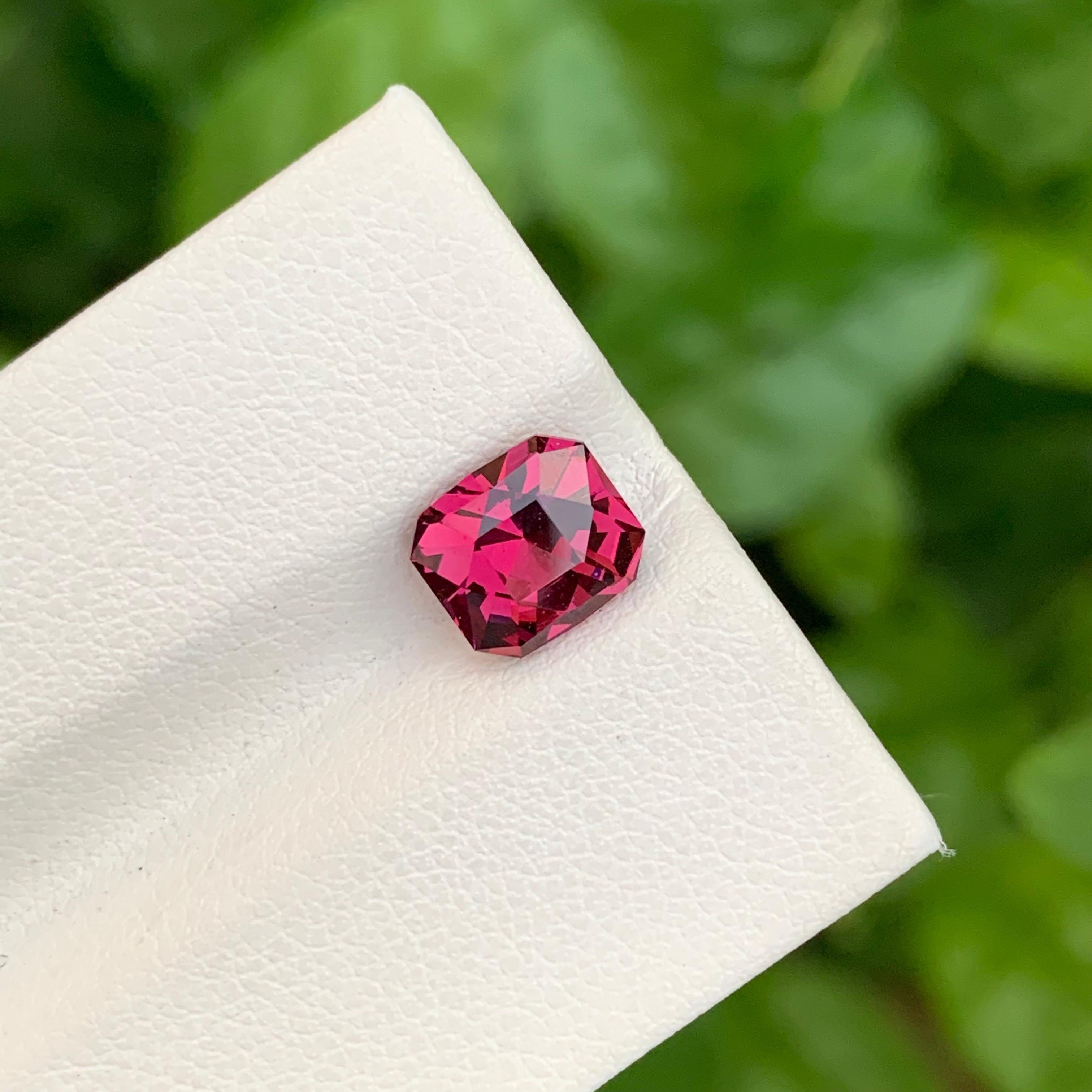 2.40 quilates de granate rodolita natural suelto en forma de cojín para joyería en venta 2