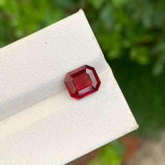 2.40 Carat Natural Loose Rhodolite Garnet Emerald Shape Gem For Ring