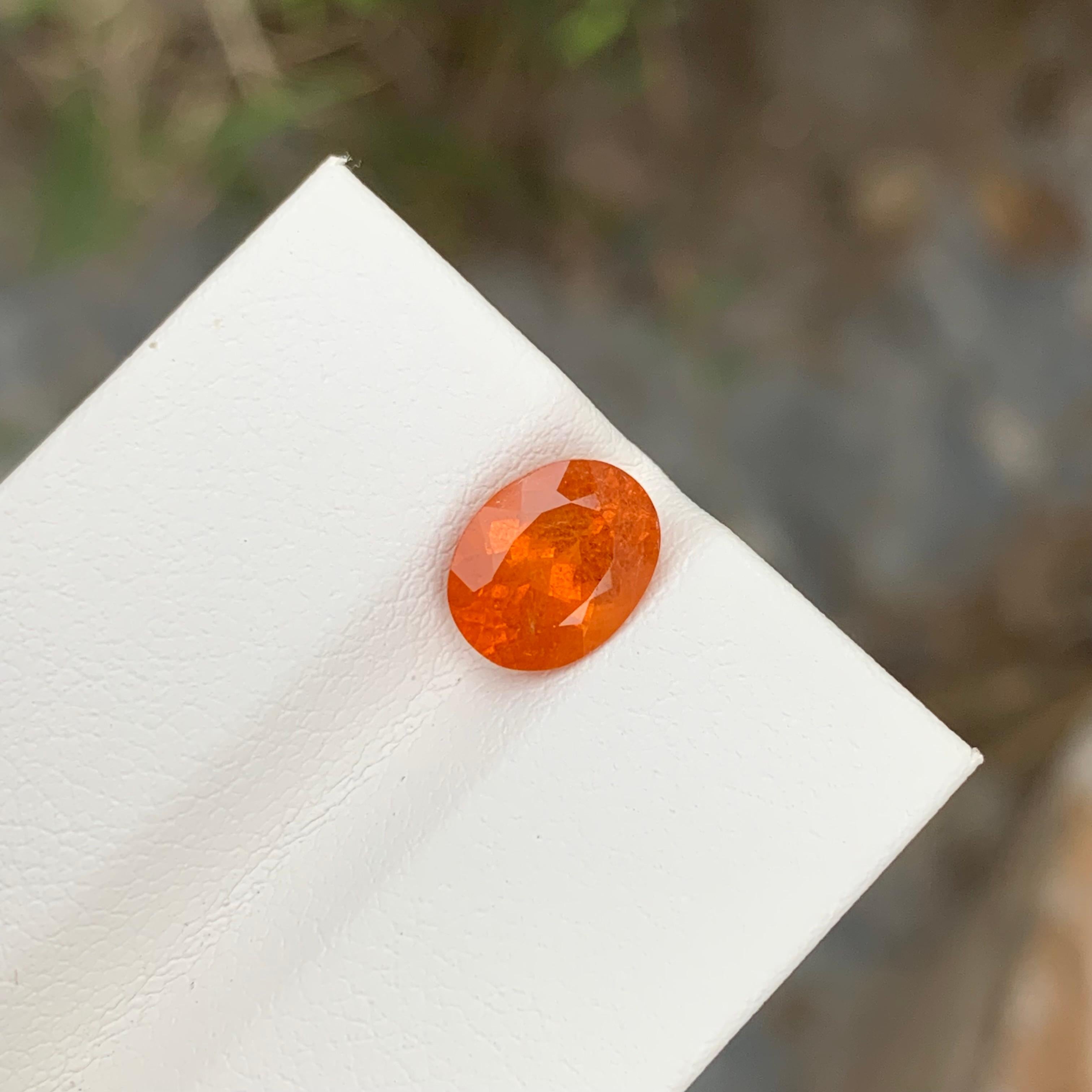 2.40 Carat Natural Loose Spessartine Garnet Oval Shape Gem For Ring Jewellery For Sale 5