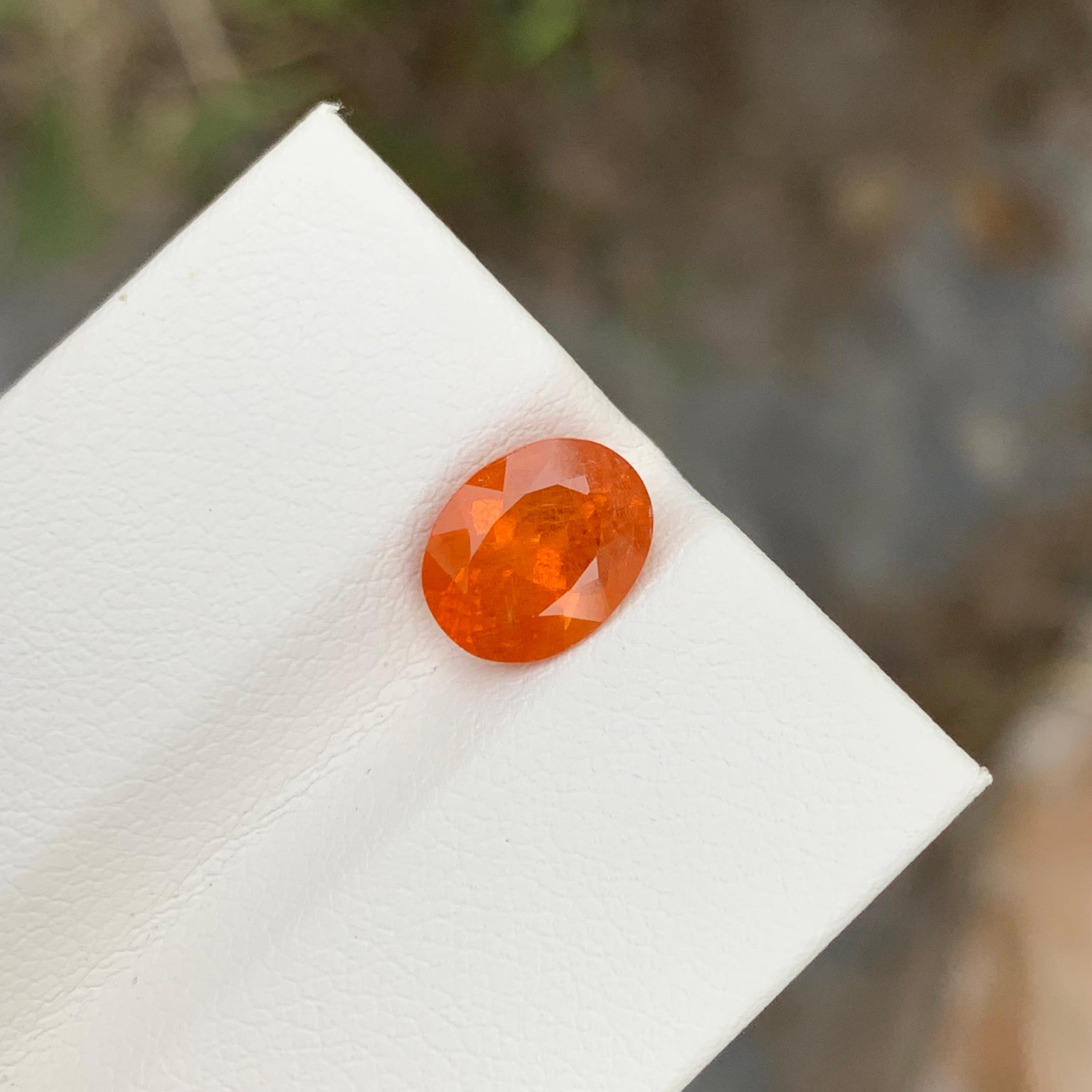 Arts and Crafts 2.40 Carat Natural Loose Spessartine Garnet Oval Shape Gem For Ring Jewellery For Sale