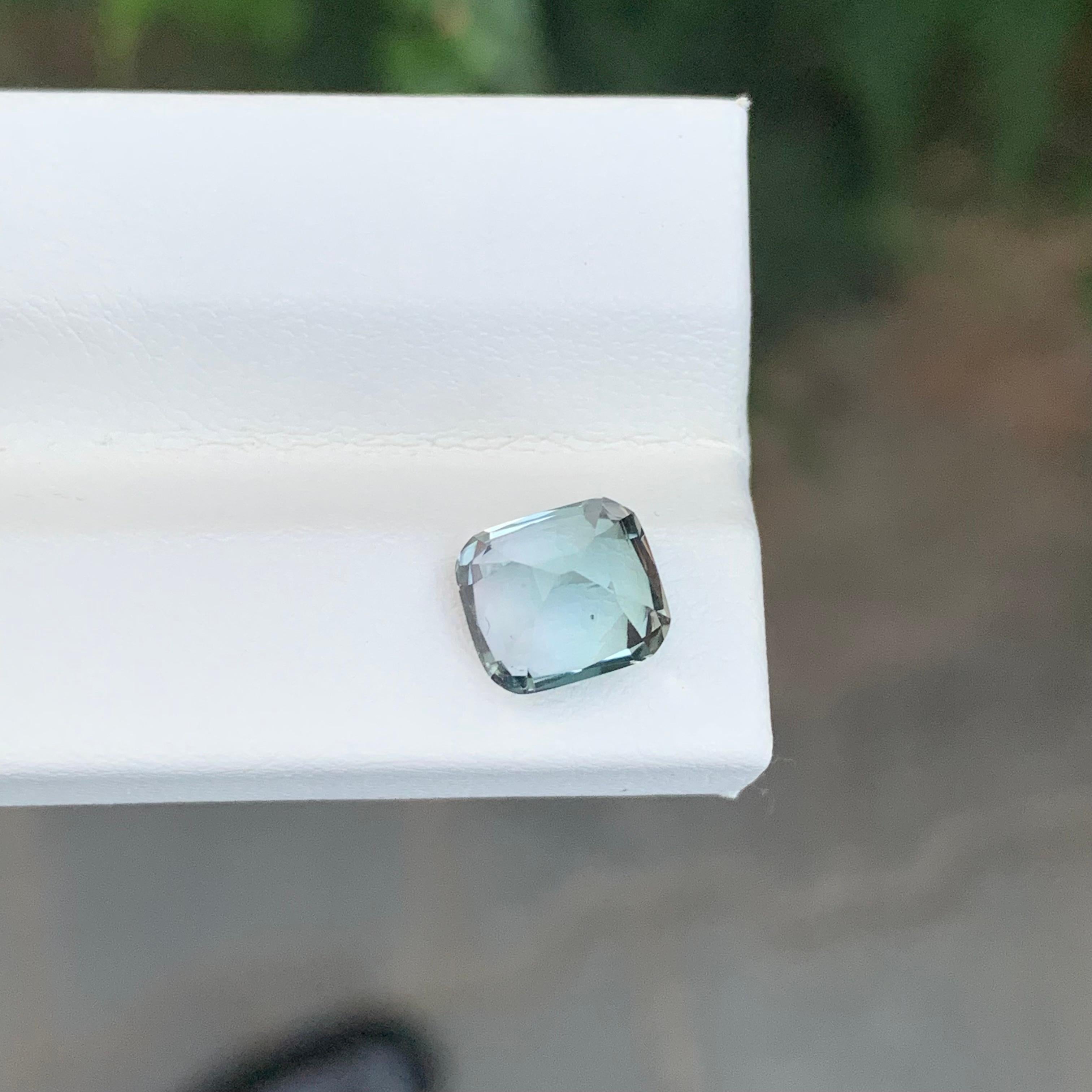 2.40 Carat Natural Loose Teal Tourmaline Cushion Shape Gem Unisexe en vente