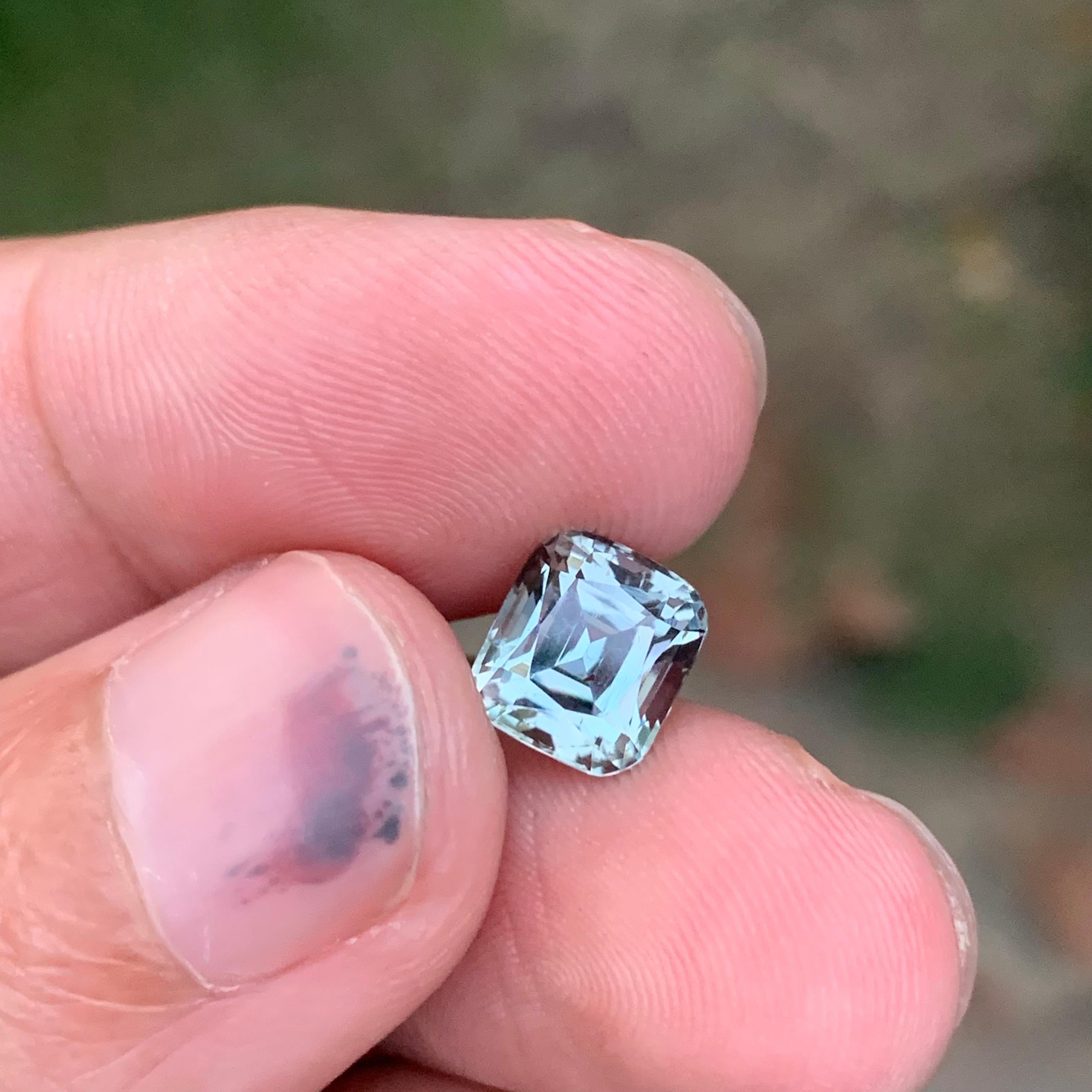 2.40 Carat Natural Loose Teal Tourmaline Cushion Shape Gem en vente 1