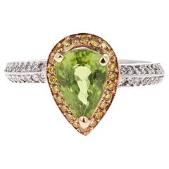 2,40 Karat natürlicher Peridot Diamant 18 Karat Weißgold Verlobungsring