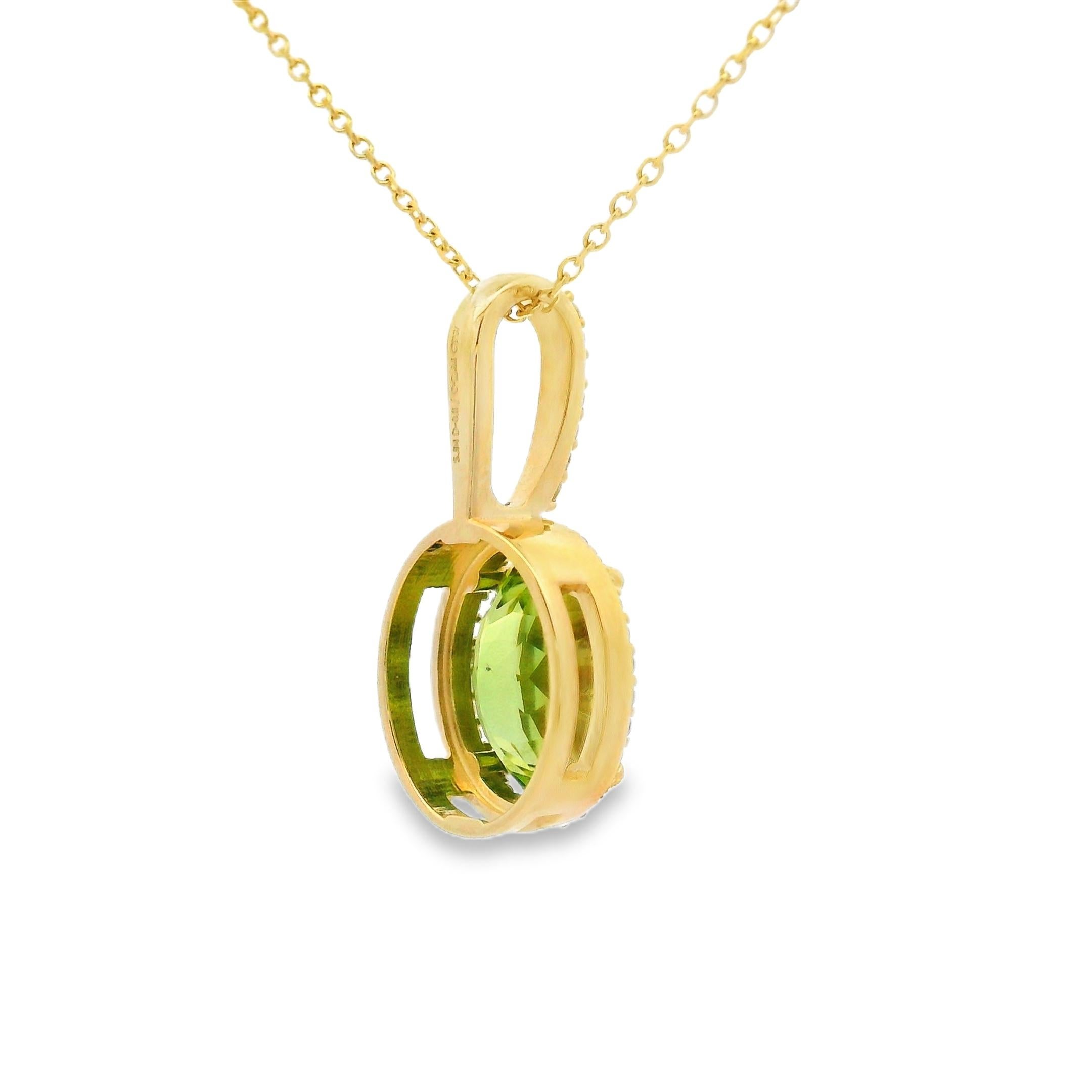 Women's or Men's 2.40 Carat Oval Peridot and Diamond Pendant in 14K Yellow Gold For Sale