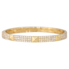 2.40 Carat Diamond Pave Rock Stud Bangle 18 Karat En stock