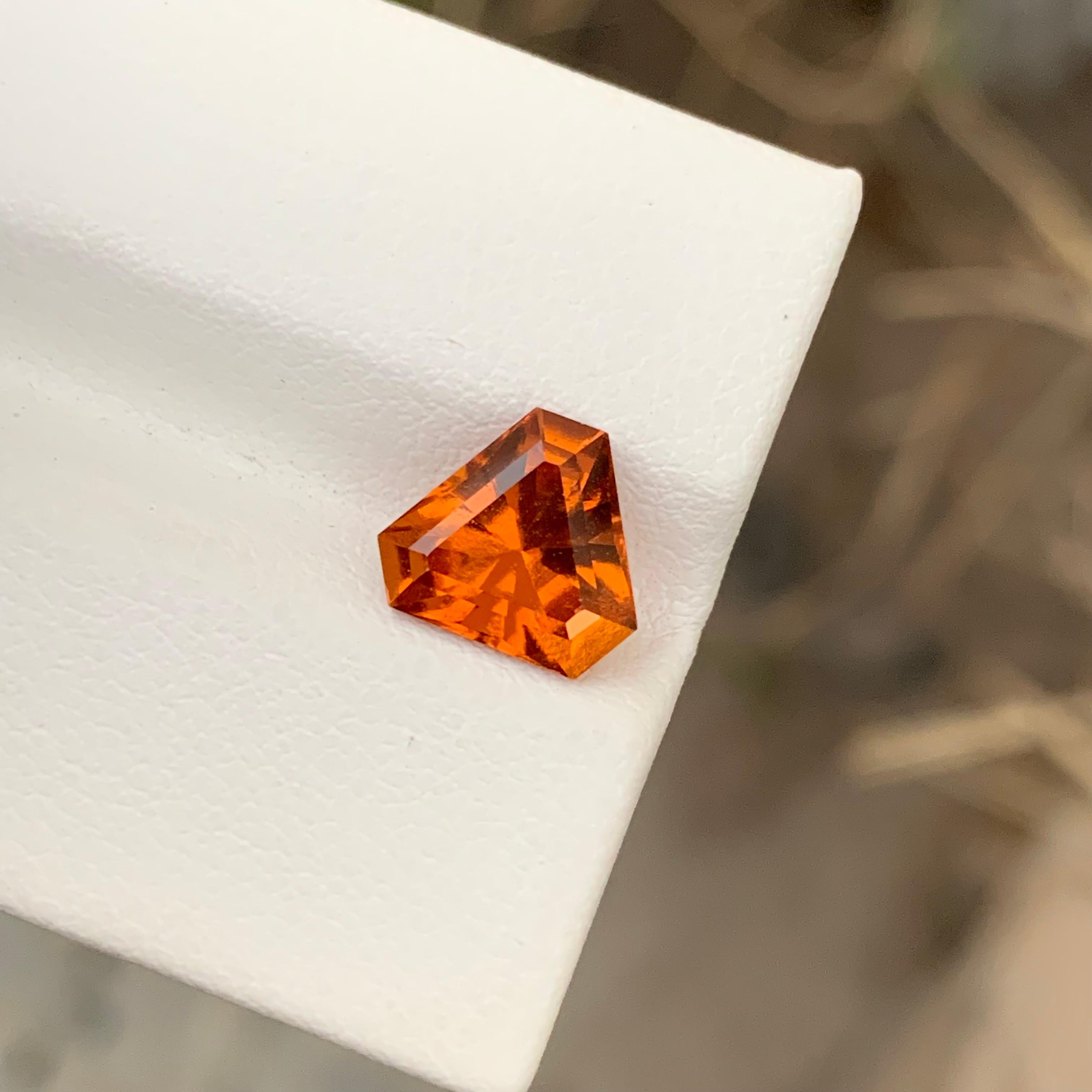 Arts and Crafts 2.40 Carat Pretty Loose Hessonite Garnet Trillion Cut Gem For Jewellery Making  For Sale
