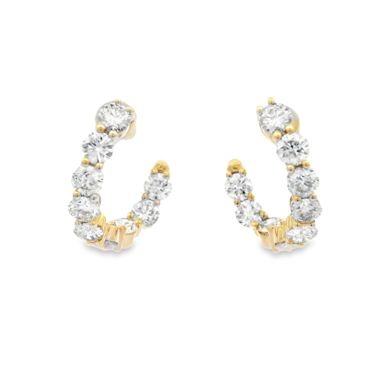 Contemporain Boucles d'oreilles en or jaune avec diamants ronds de 2.40 carats en vente