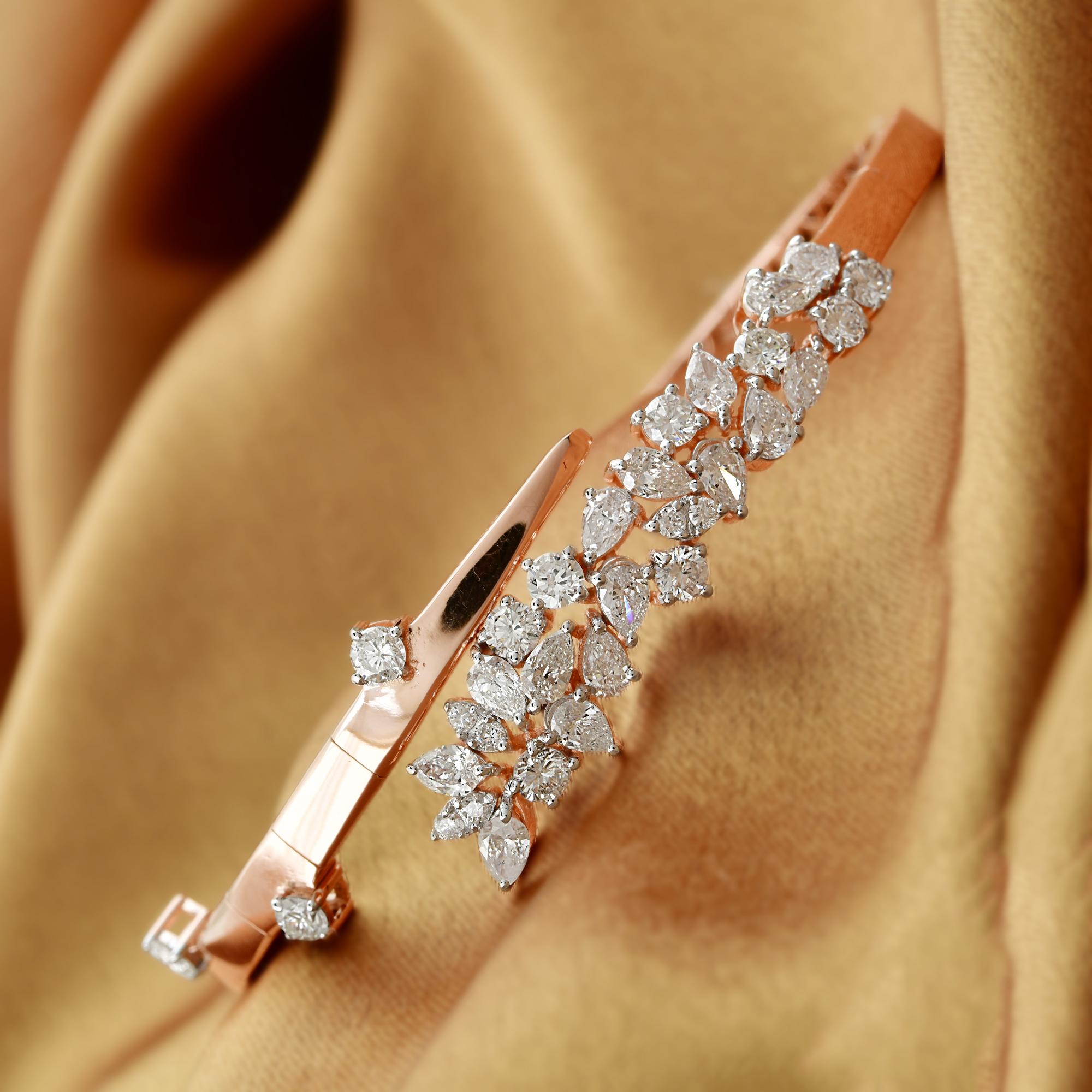 2,40 quilates SI Claridad HI Color Pulsera de brazalete de diamantes pera 18k Oro rosa en Nuevo estado para la venta en Diera, Dubai