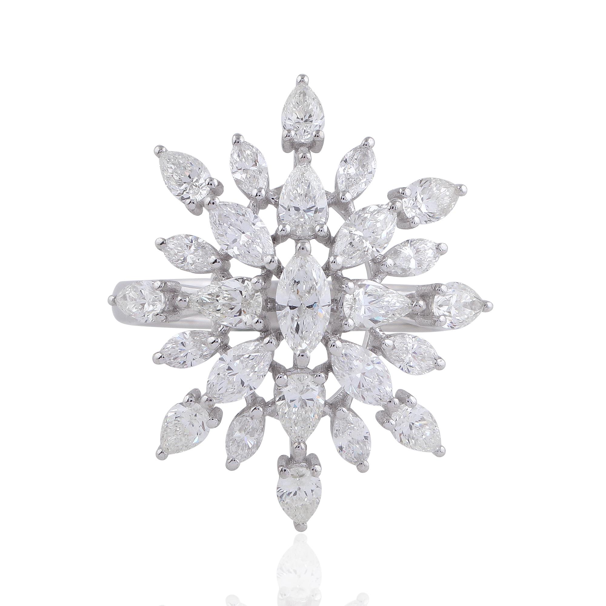 2.40 Carat SI/H Pear & Marquise Shape Diamond Starburst Ring 18 Karat White Gold In New Condition For Sale In Diera, Dubai