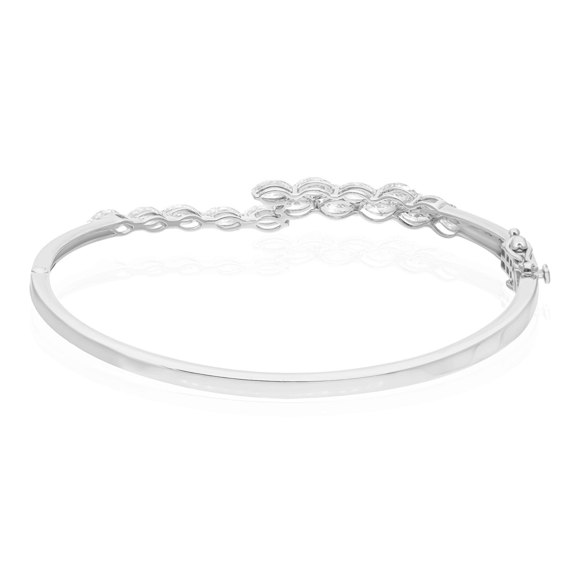 2.40 Carat SI/HI Marquise Brilliant Cut Diamond Bracelet en or blanc 18k en vente 1