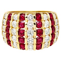 Bague en or jaune 18K avec rubis et diamants de 2,40 carats