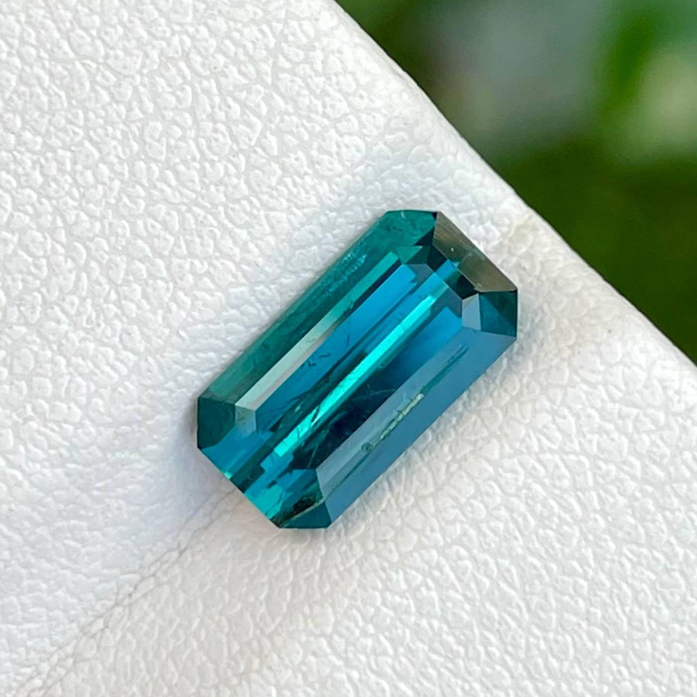Women's or Men's 2.40 Carats Deep Indicolite Tourmaline Stone Emerald Cut Natural Afghan Gemstone For Sale
