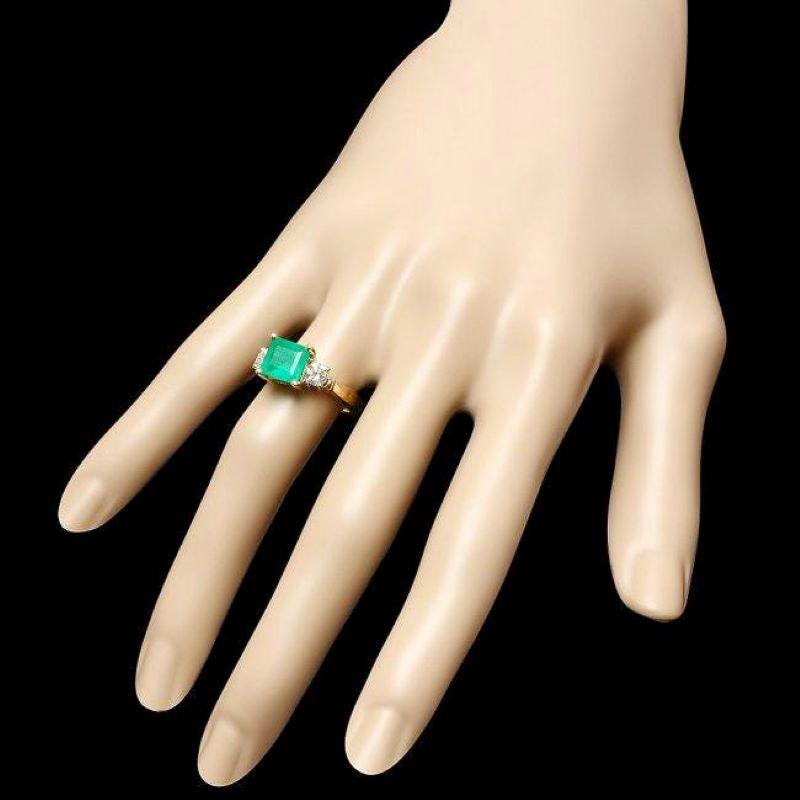 2.40 Carats Natural Emerald and Diamond 14K Solid Yellow Gold Ring In New Condition For Sale In Los Angeles, CA