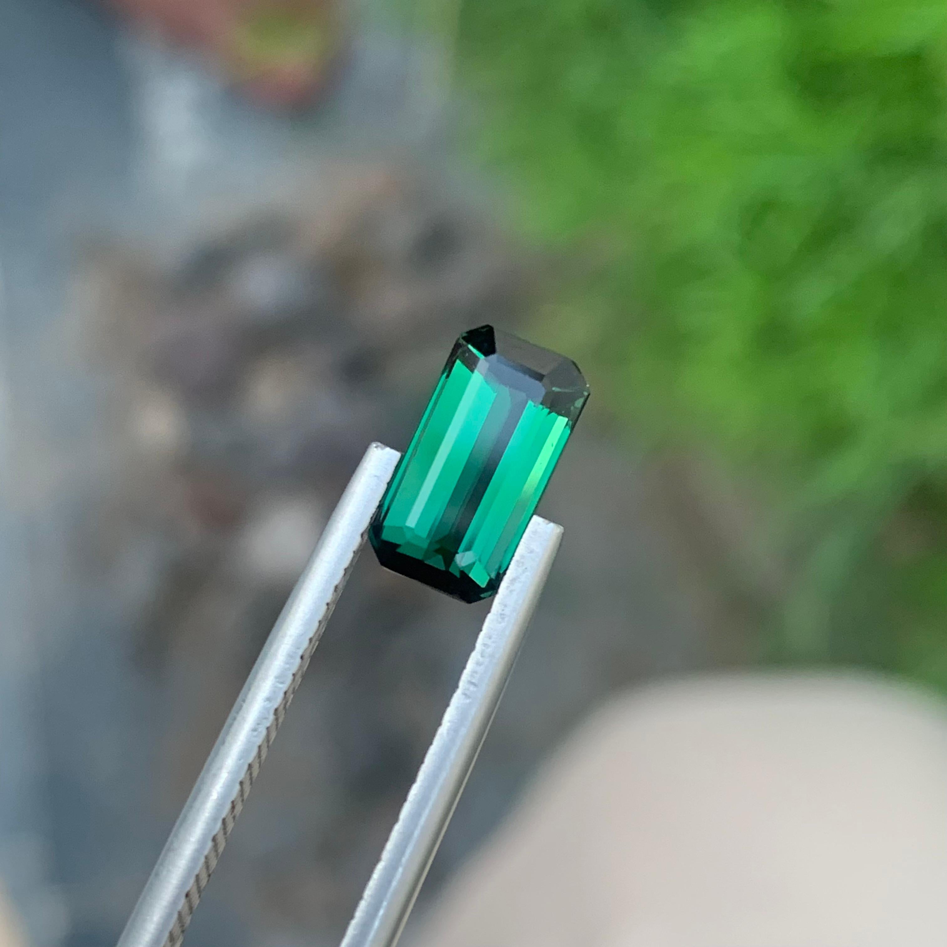 2.40 Carats Natural Loose Green Tourmaline With Lagoon Shade Emerald Shape For Sale 3