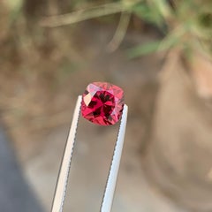 2,40 carati di granato rosso naturale sfuso con taglio a cuscino dalla Tanzania