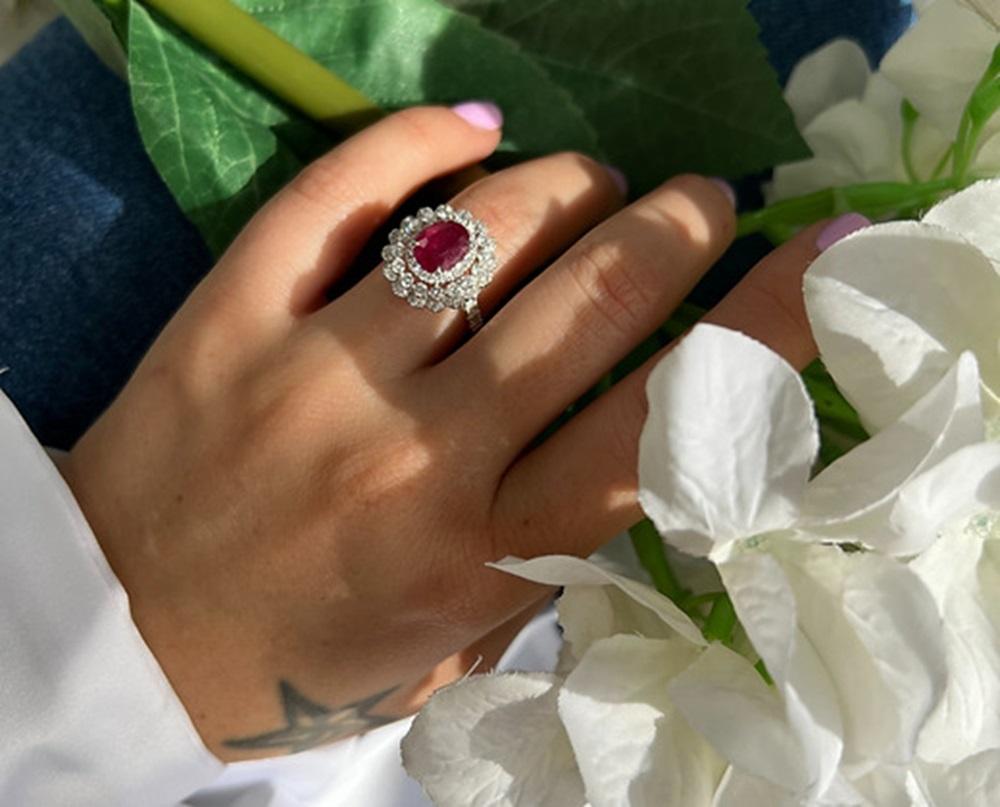 2.40 CTS Ruby Ring In New Condition For Sale In New York, NY