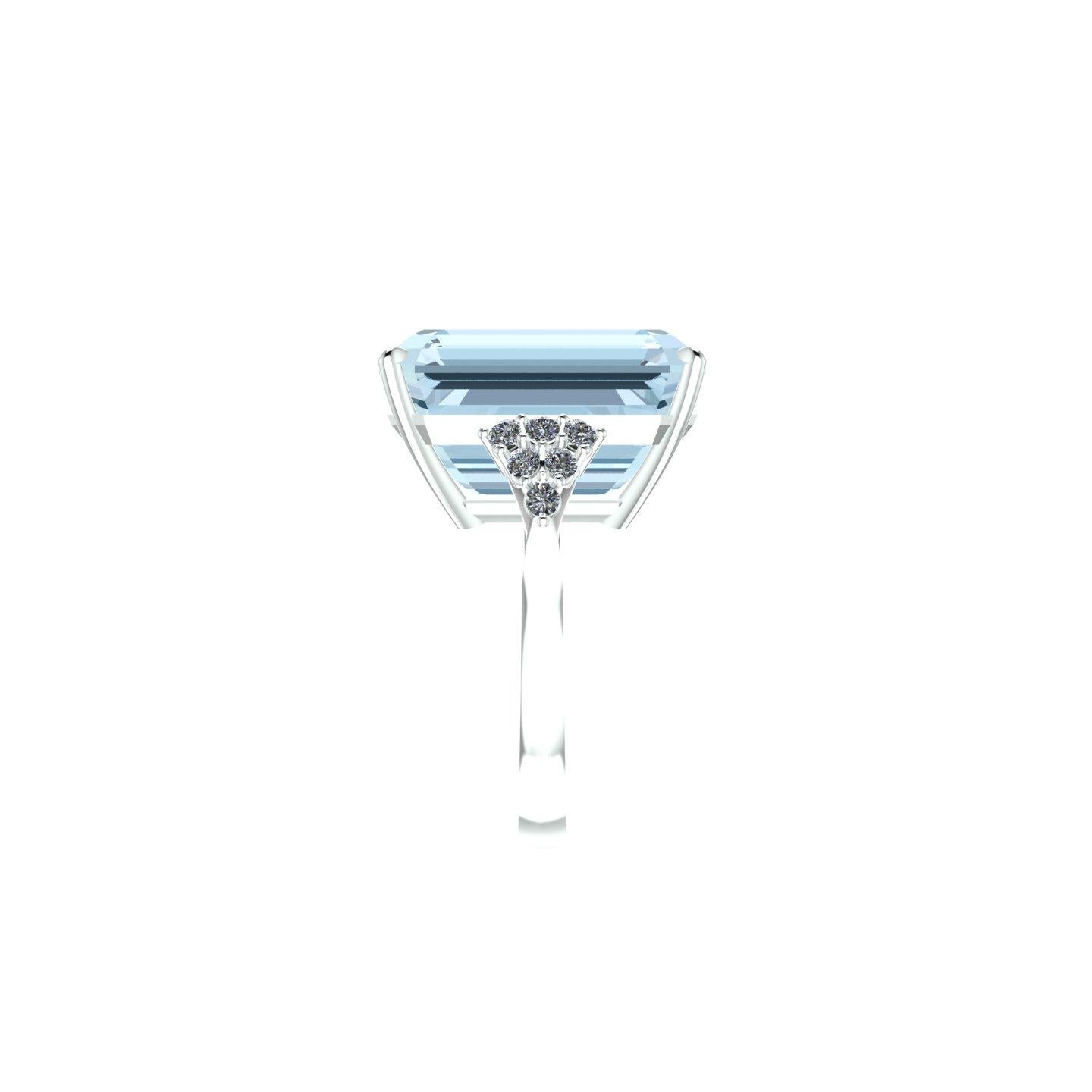 Art Deco 24.02 carats Aquamarine Setting in Platinum 950, side diamonds 0.36 carats