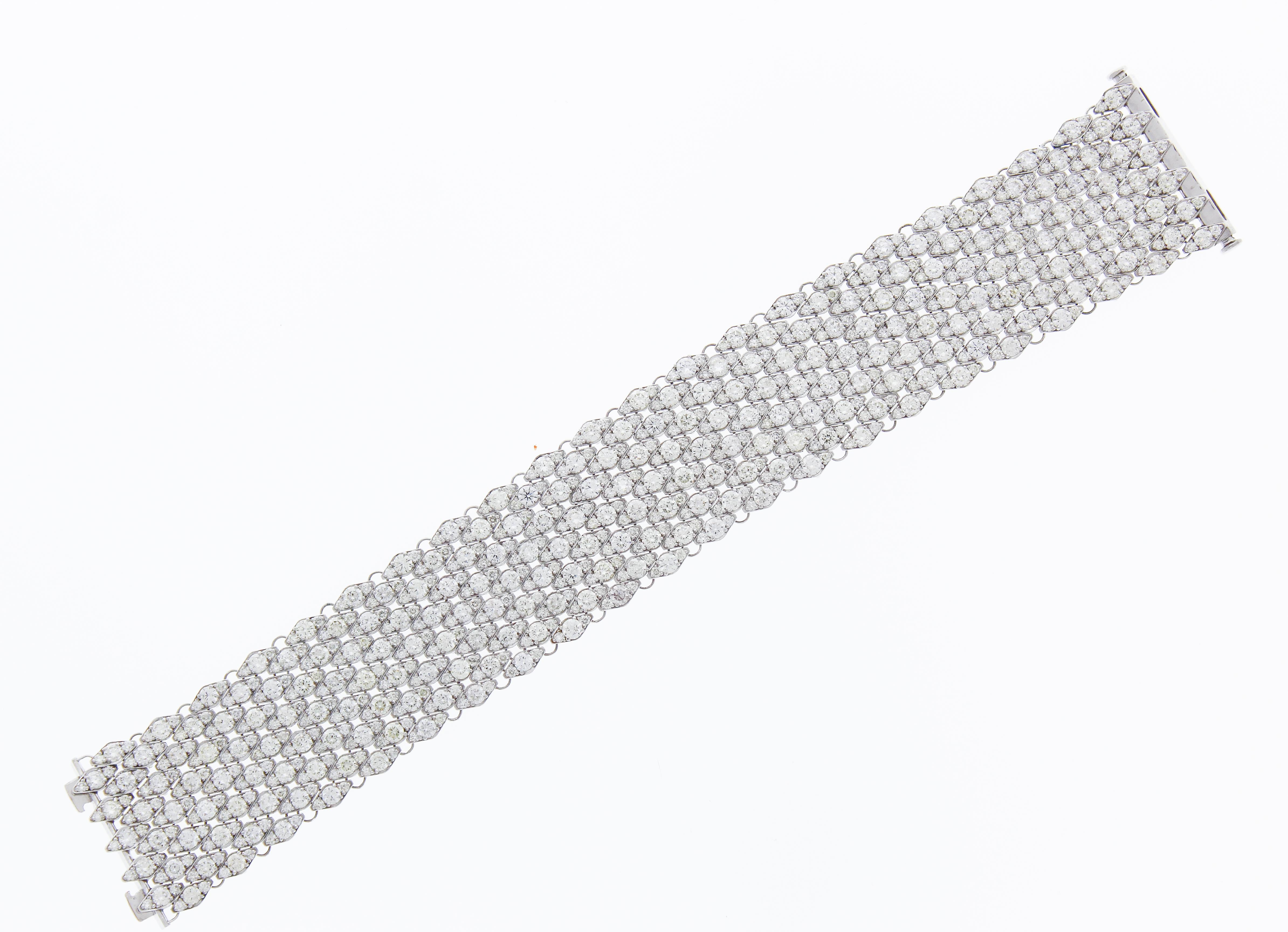 24.05 Carat Brilliant Cut Diamond Bracelet in 14k White Gold In New Condition In Chicago, IL
