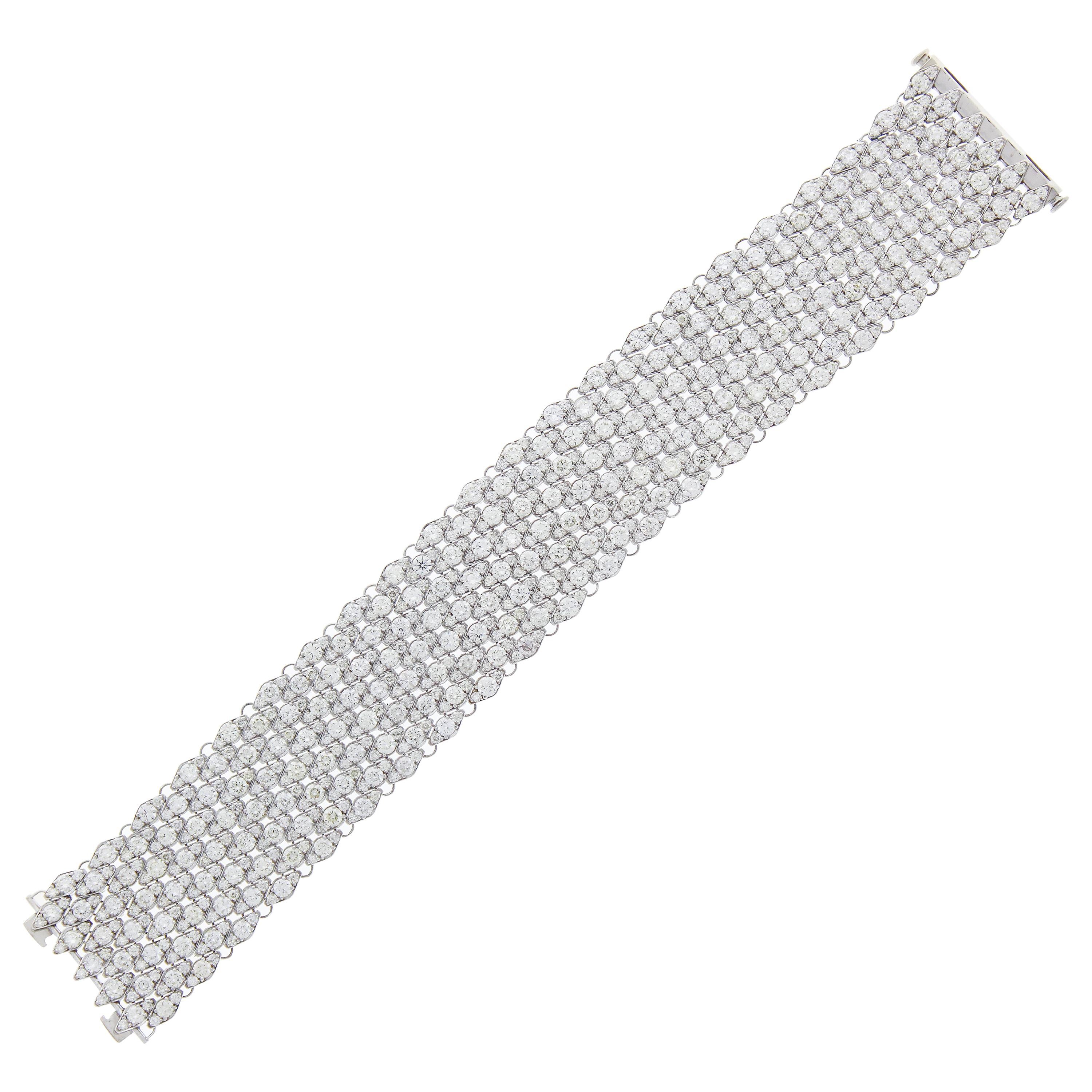 24.05 Carat Brilliant Cut Diamond Bracelet in 14k White Gold