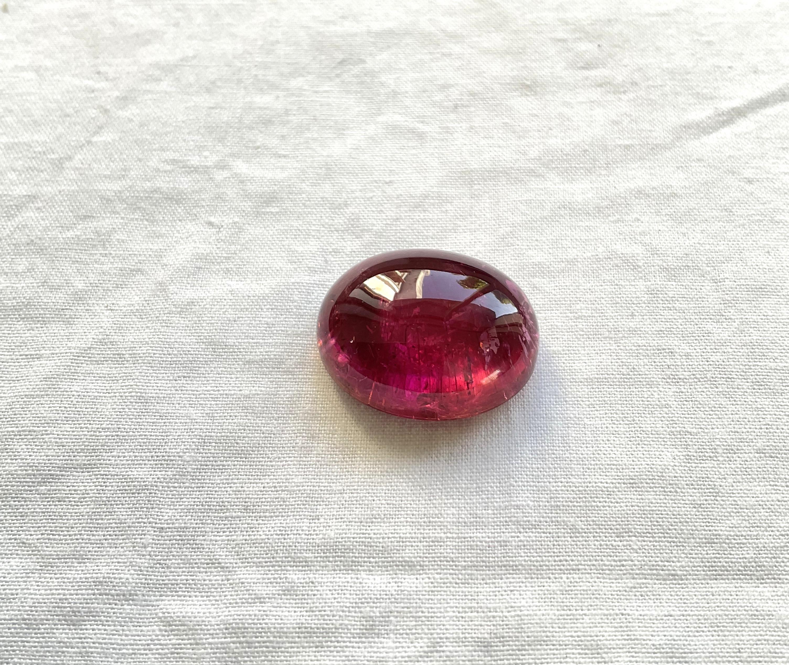 This is a one of a kind of rubellite tourmaline.
Gemstone - Rubellite Tourmaline
Weight -  24.09 Ct
Size - 20x16.6 MM
Piece - 1


