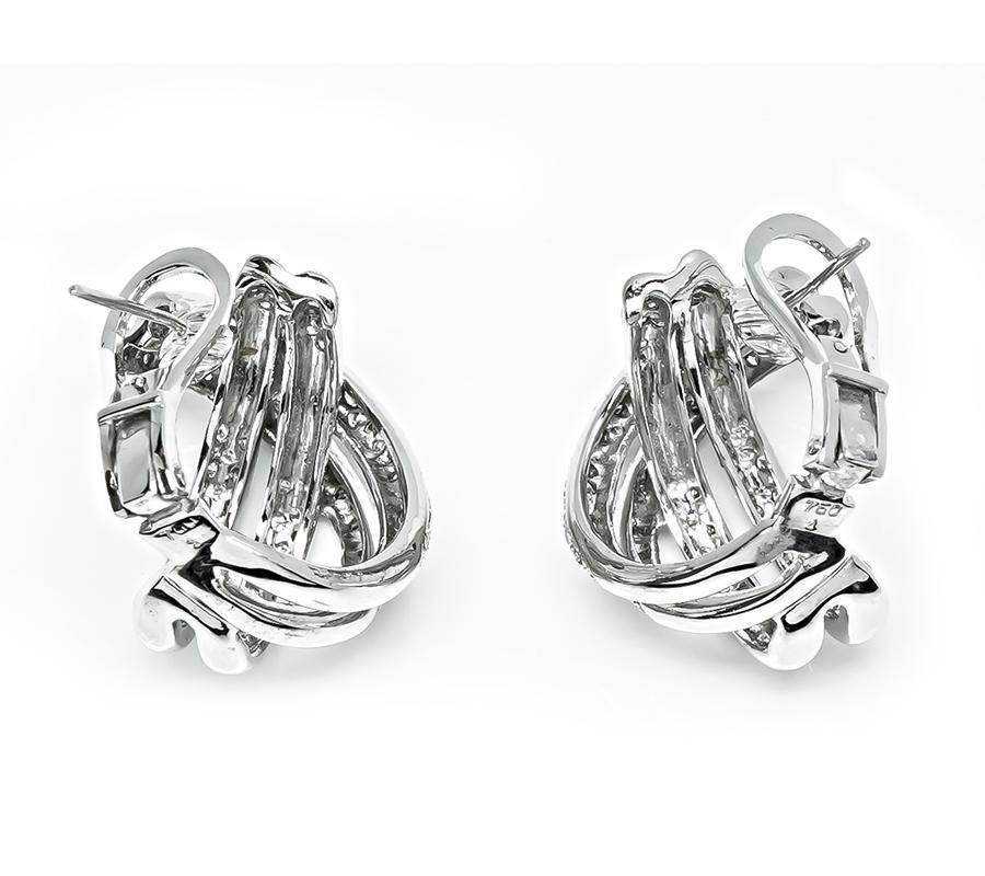 Orecchini in oro con diamanti da 2,40 carati In condizioni buone in vendita a New York, NY