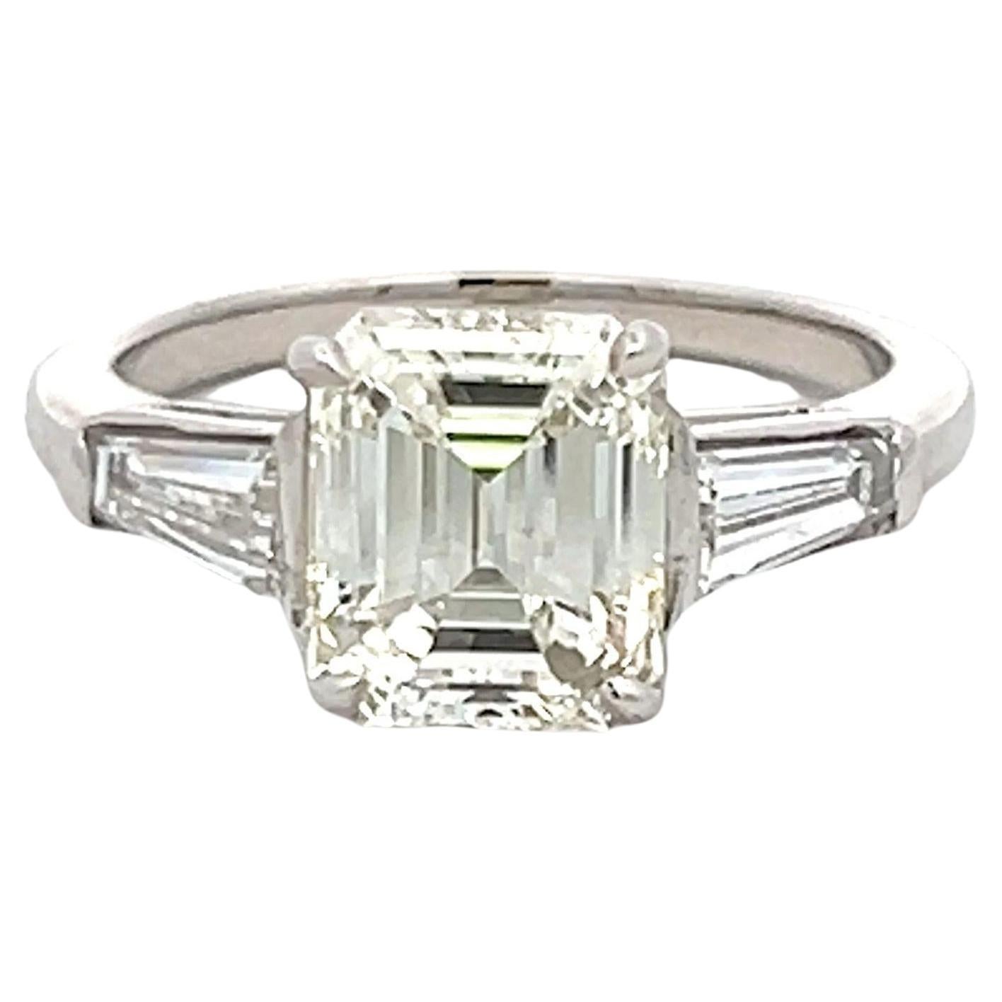 2.40ct Emerald Cut K SI1 Diamond Platinum Vintage Engagement Ring For Sale