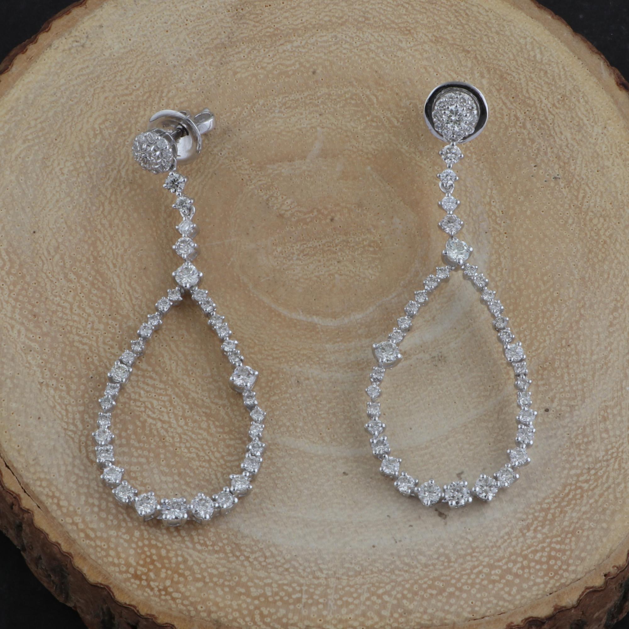 Code d'article :- SEE-1039
Poids brut :- 6.42 gm
Or blanc 18k Poids :- 5.94 gm
Poids du diamant :- 2.40 ct. ( DIAMANT MOYEN DE PURETÉ SI1-SI2 ET DE COULEUR H-I )


✦ Taille
.....................
Nous pouvons adapter la plupart des articles à vos