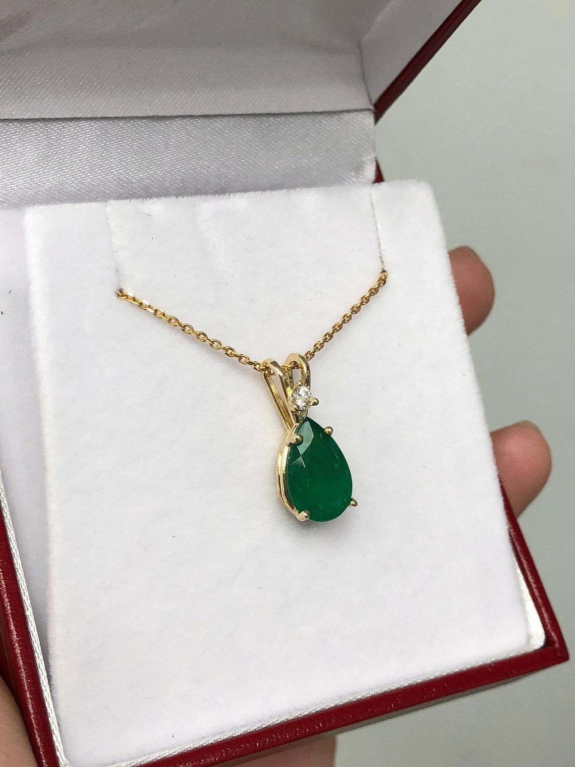 2,40tcw Smaragd & Diamant Halskette 14K Gold Birnen-Smaragd-Anhänger Natürlicher Smaragd Damen im Angebot