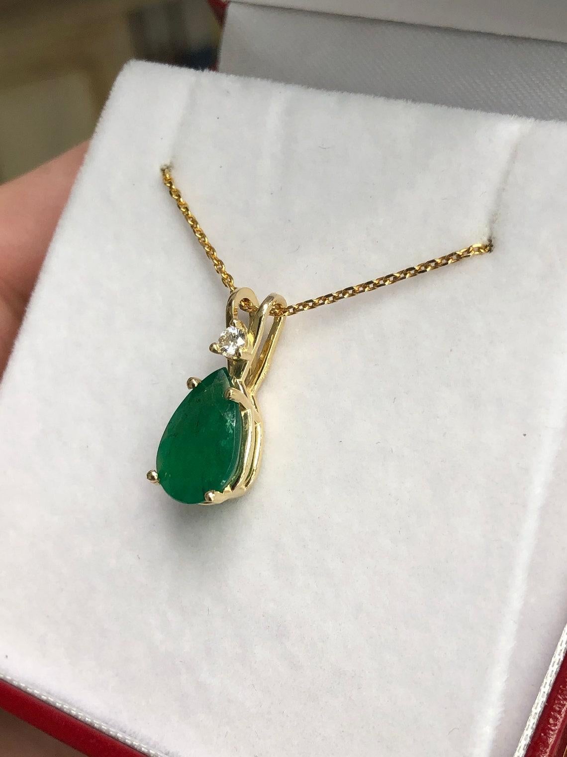 2,40tcw Smaragd & Diamant Halskette 14K Gold Birnen-Smaragd-Anhänger Natürlicher Smaragd im Angebot 1