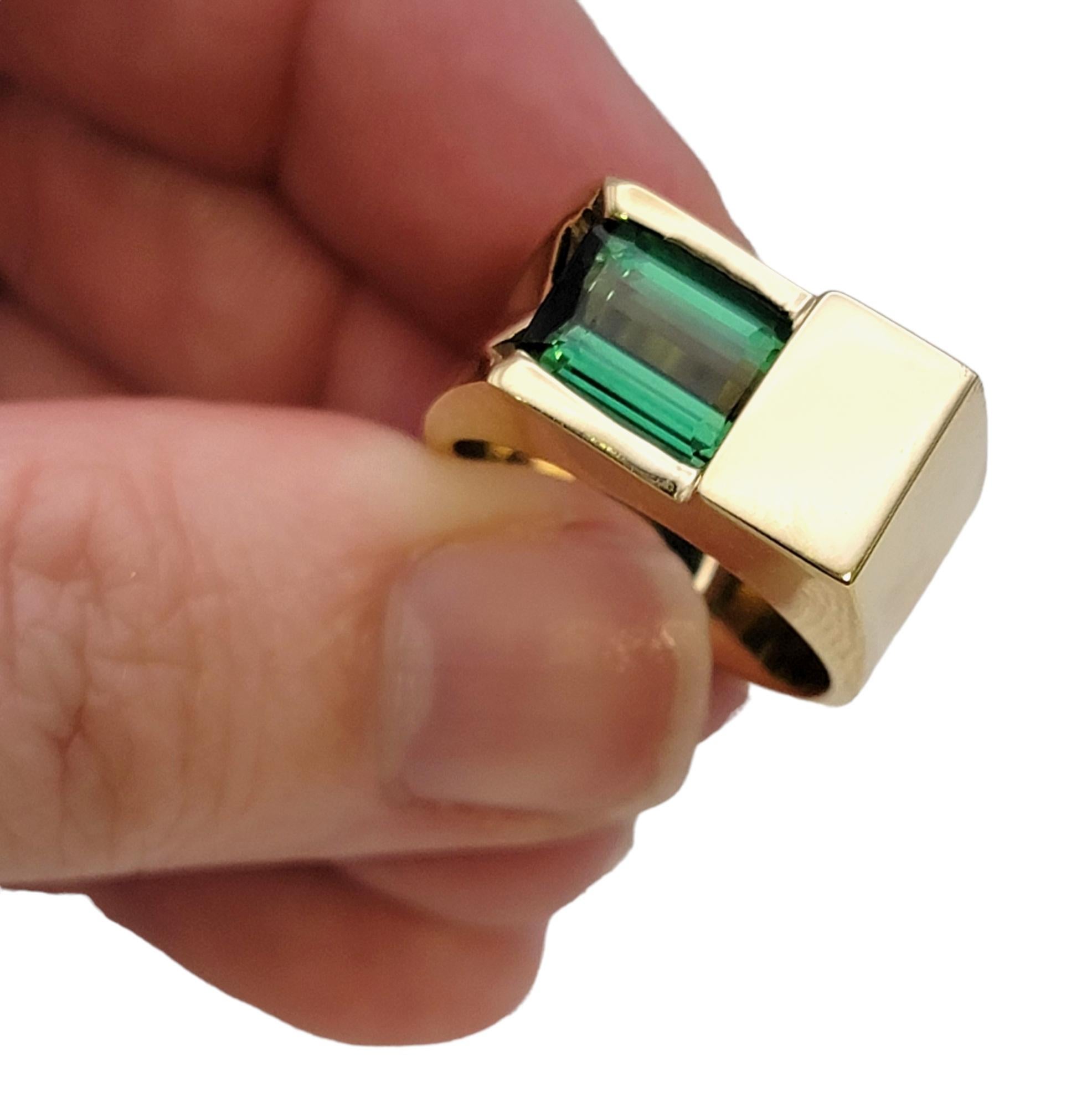 Bague solitaire en or jaune 14 carats avec tourmaline taille émeraude de 2,41 carats, sur mesure en vente 8