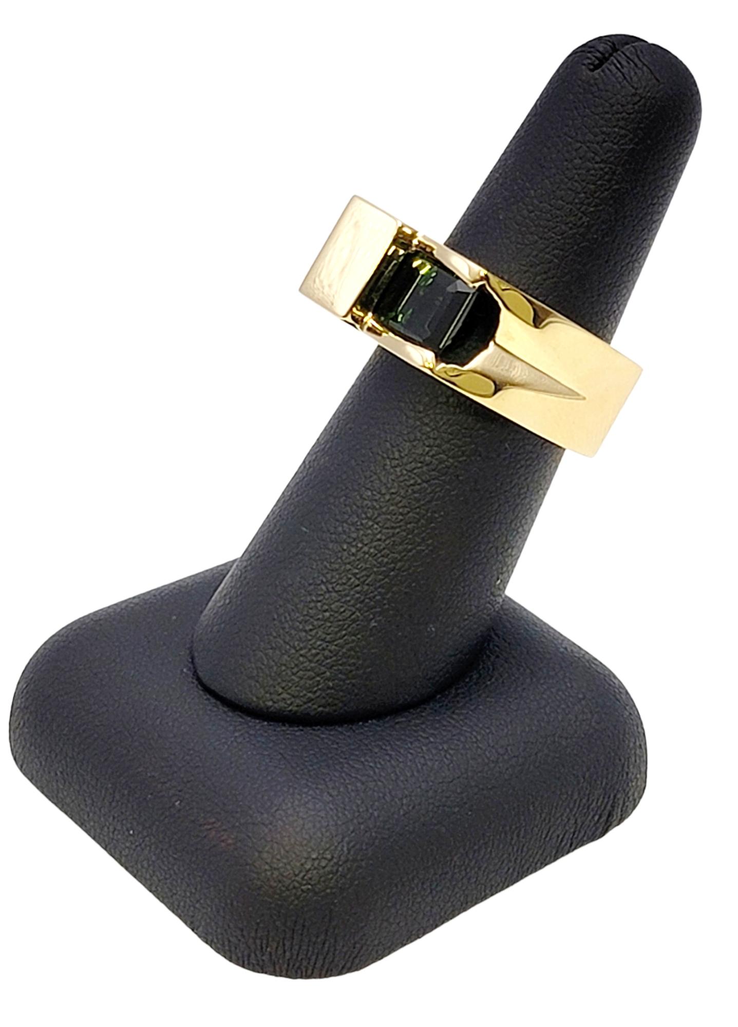 Bague solitaire en or jaune 14 carats avec tourmaline taille émeraude de 2,41 carats, sur mesure en vente 12
