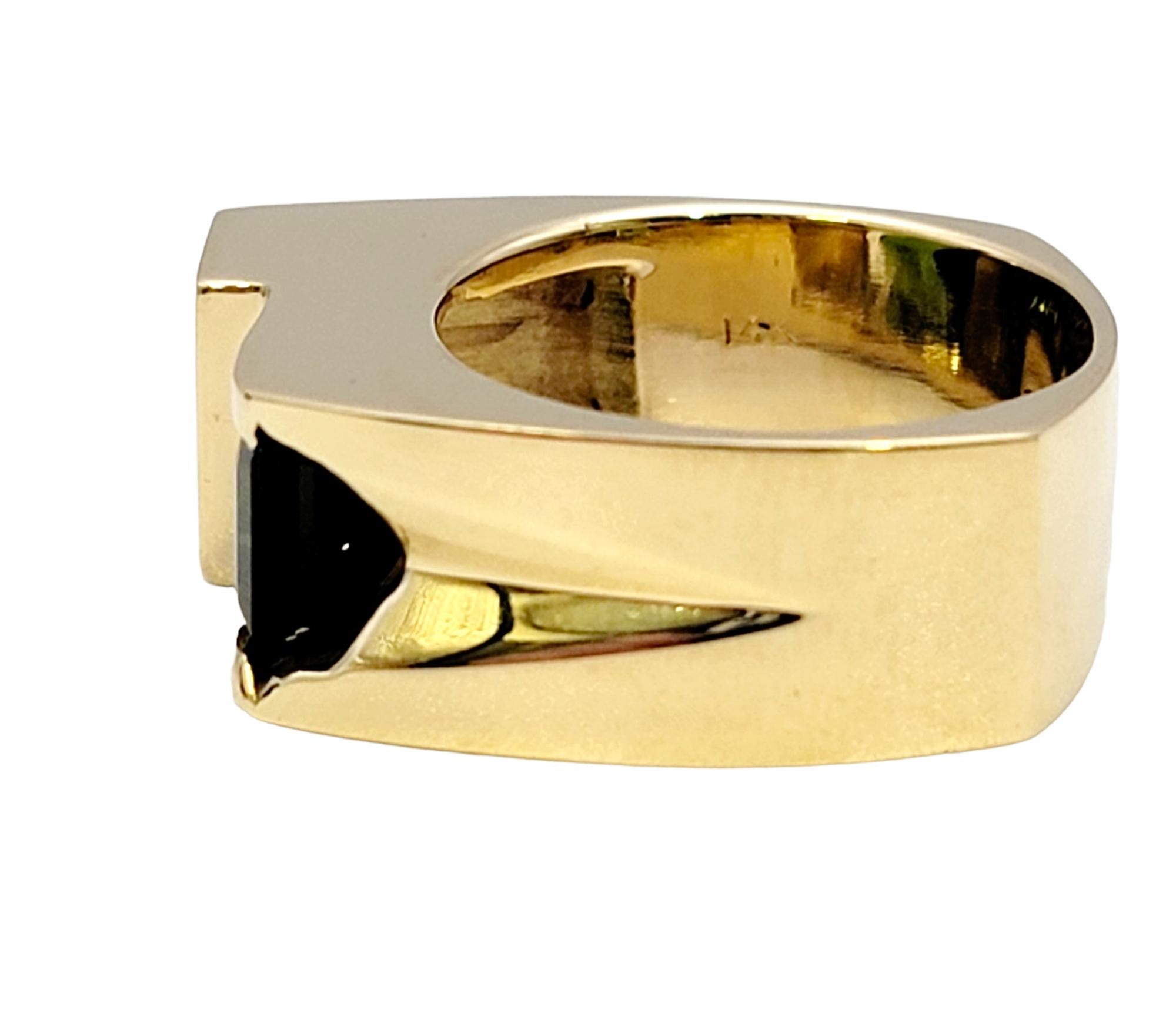 Bague solitaire en or jaune 14 carats avec tourmaline taille émeraude de 2,41 carats, sur mesure en vente 1