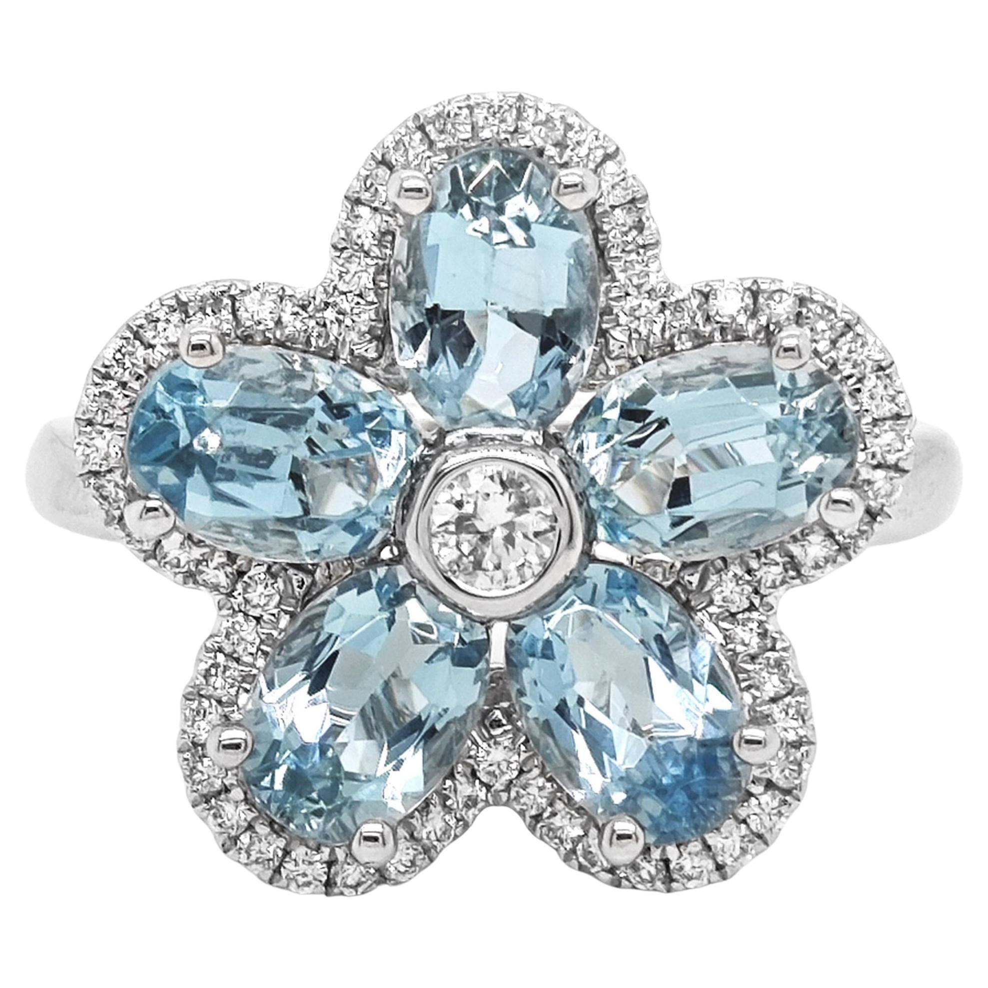 2.41 Carats Aquamarine and White Diamond White Gold Ring