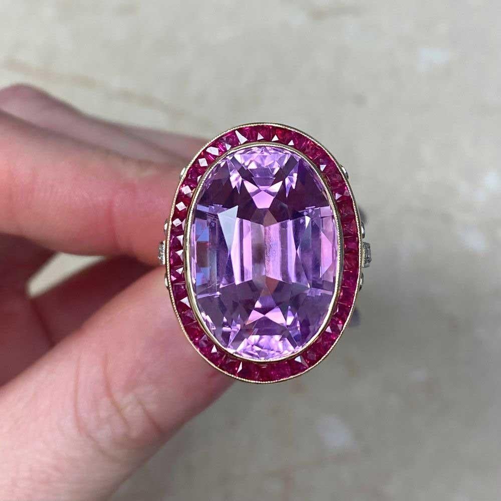 24.10ct Oval Cut Kunzite Cocktail Ring, Ruby Halo, 18k Yellow Gold For Sale 6