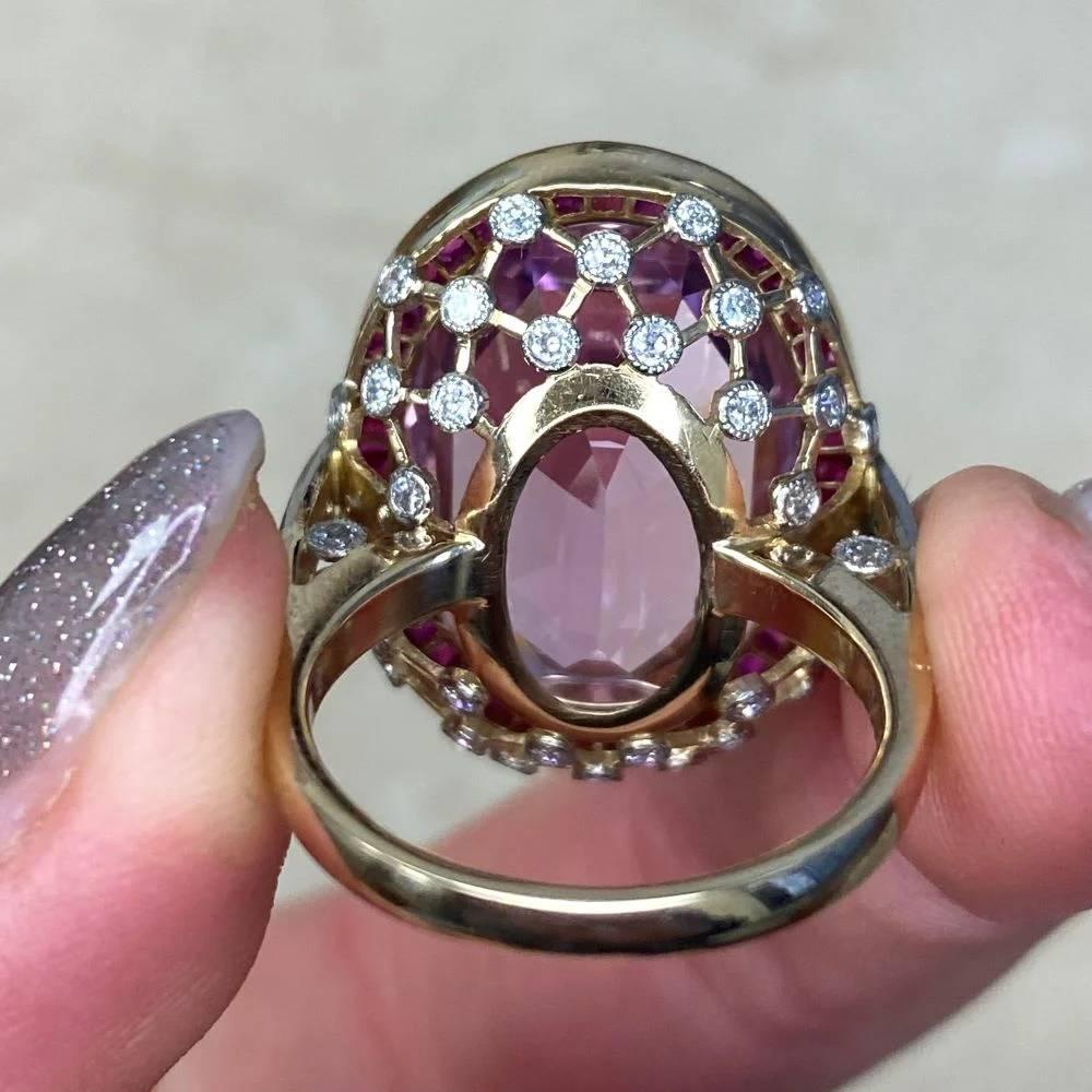 24.10ct Oval Cut Kunzite Cocktail Ring, Ruby Halo, 18k Yellow Gold For Sale 7