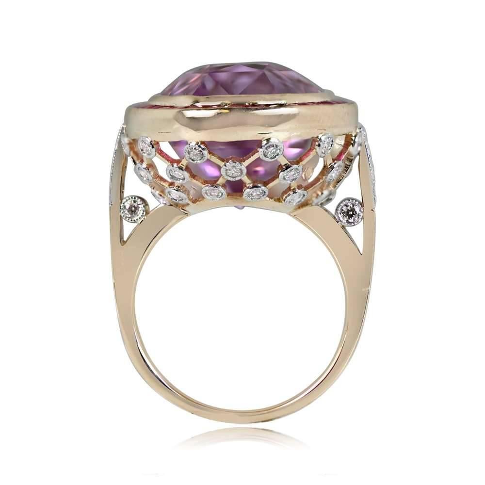 24.10ct Oval Cut Kunzite Cocktail Ring, Ruby Halo, 18k Yellow Gold In Excellent Condition For Sale In New York, NY