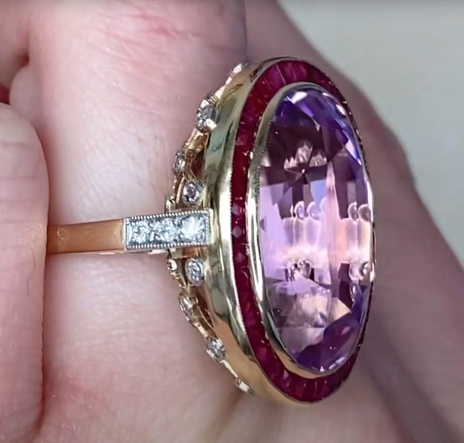 24.10ct Oval Cut Kunzite Cocktail Ring, Ruby Halo, 18k Yellow Gold For Sale 3