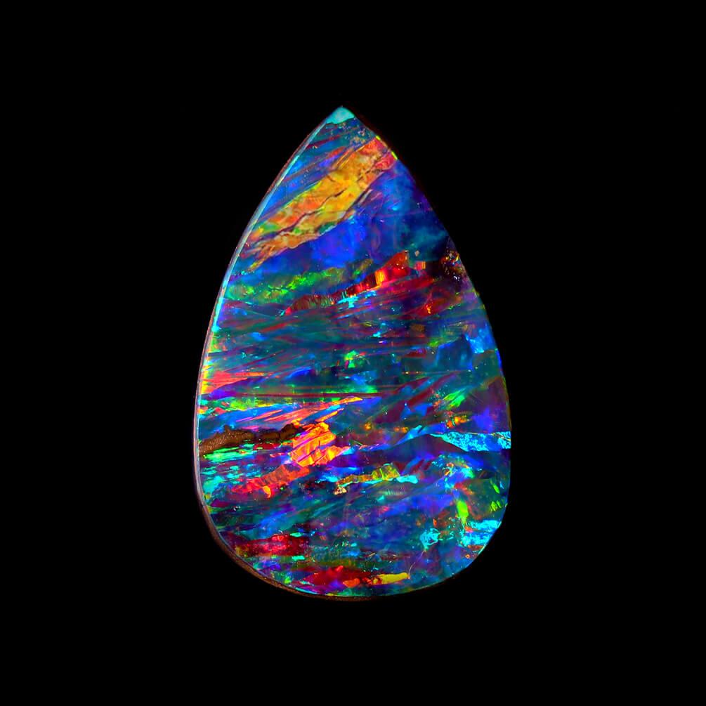 schwarzer boulder opal