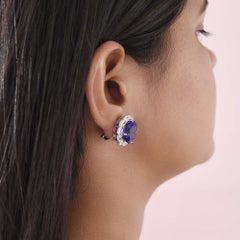 24.12 Carat Blue Sapphire 4.53 Carat SI/H Diamond Earrings 18 Karat White Gold