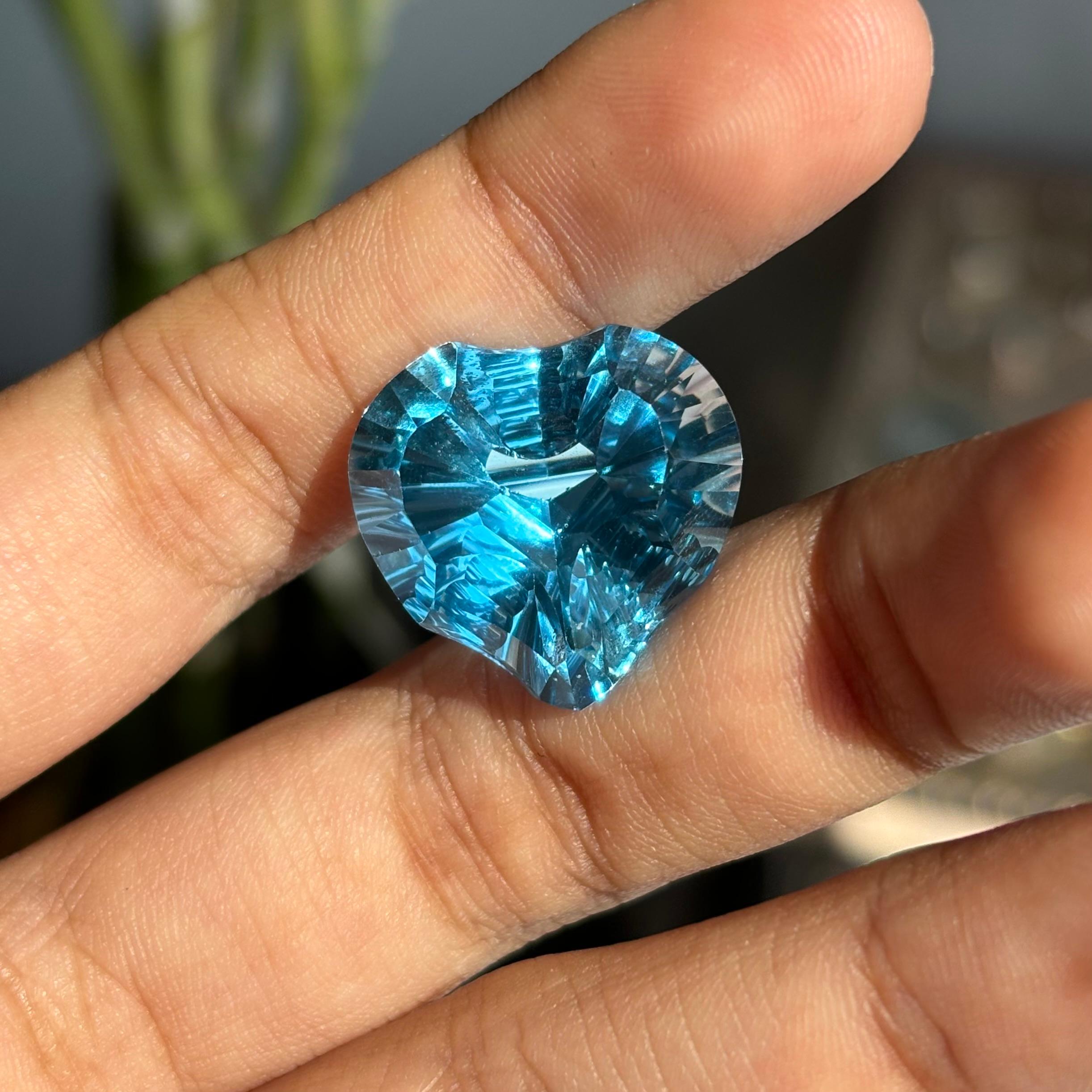Heart Cut 24.12 Carat Natural Blue Heart Shaped Topaz Stone For Sale