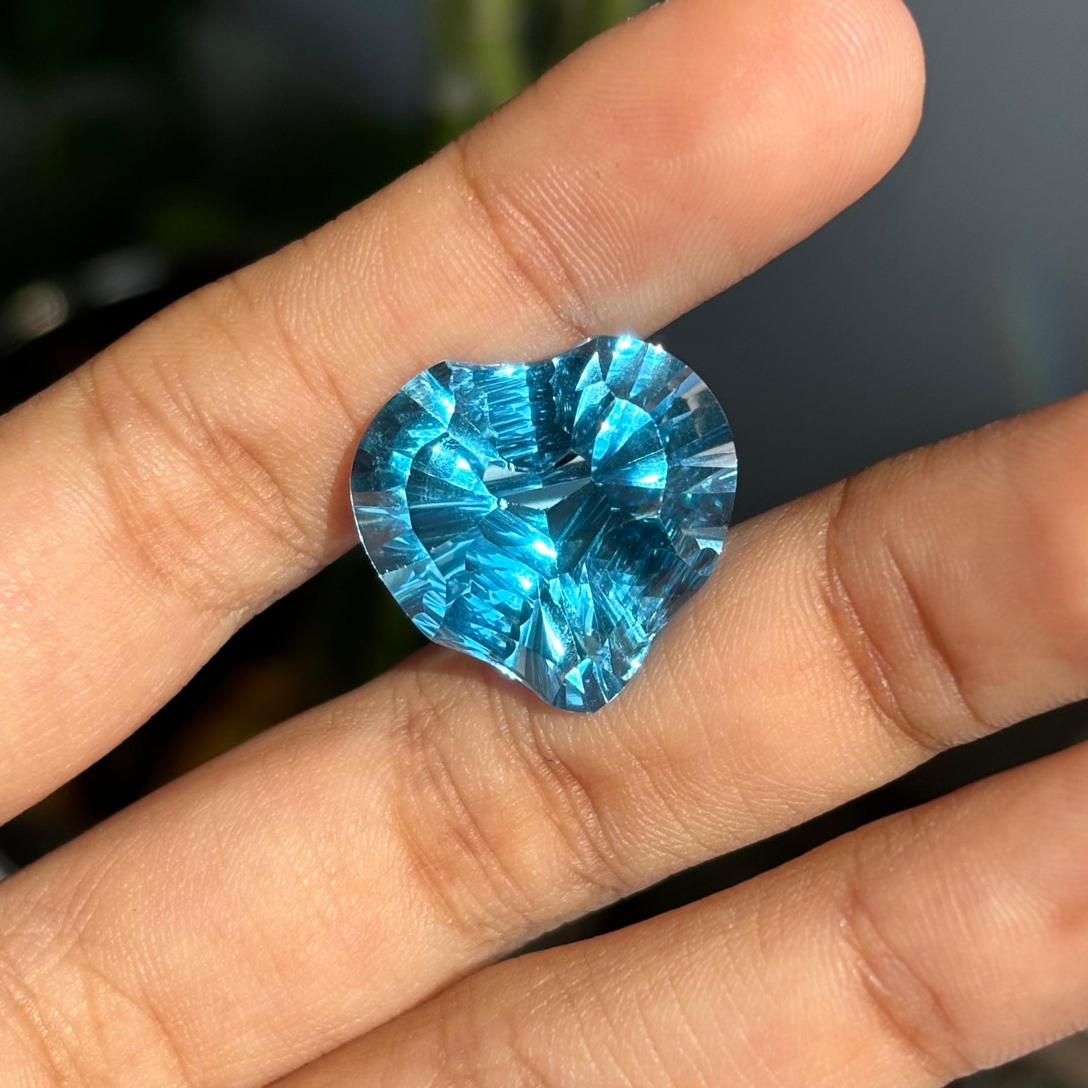 Women's or Men's 24.12 Carat Natural Blue Heart Shaped Topaz Stone For Sale