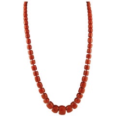 241,2 g Collier long Retrò en corail rouge de grande taille