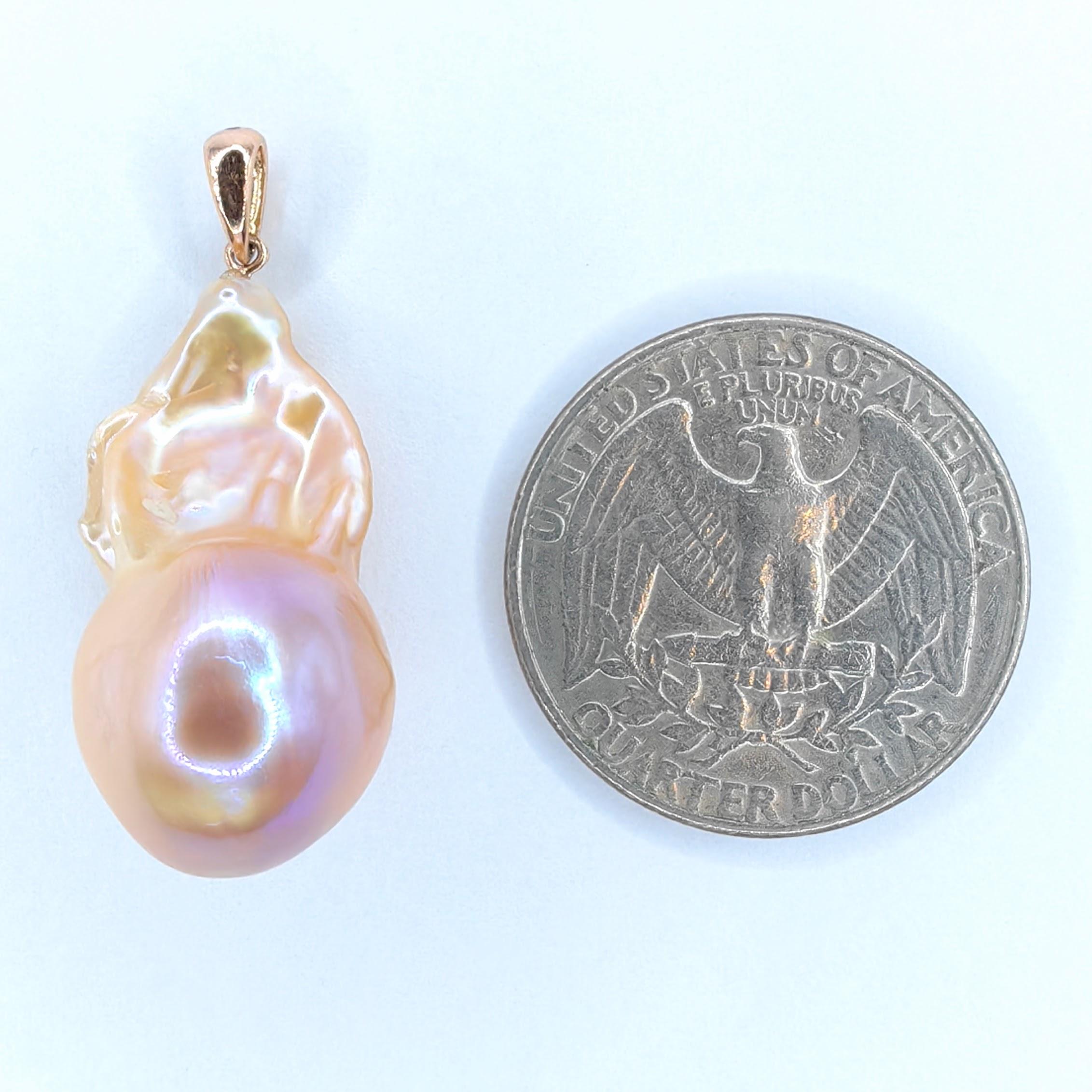 24.18ct Unicorn Hue Pink Baroque Pearl Necklace Pendant in 18K Yellow Gold In New Condition For Sale In Wan Chai District, HK