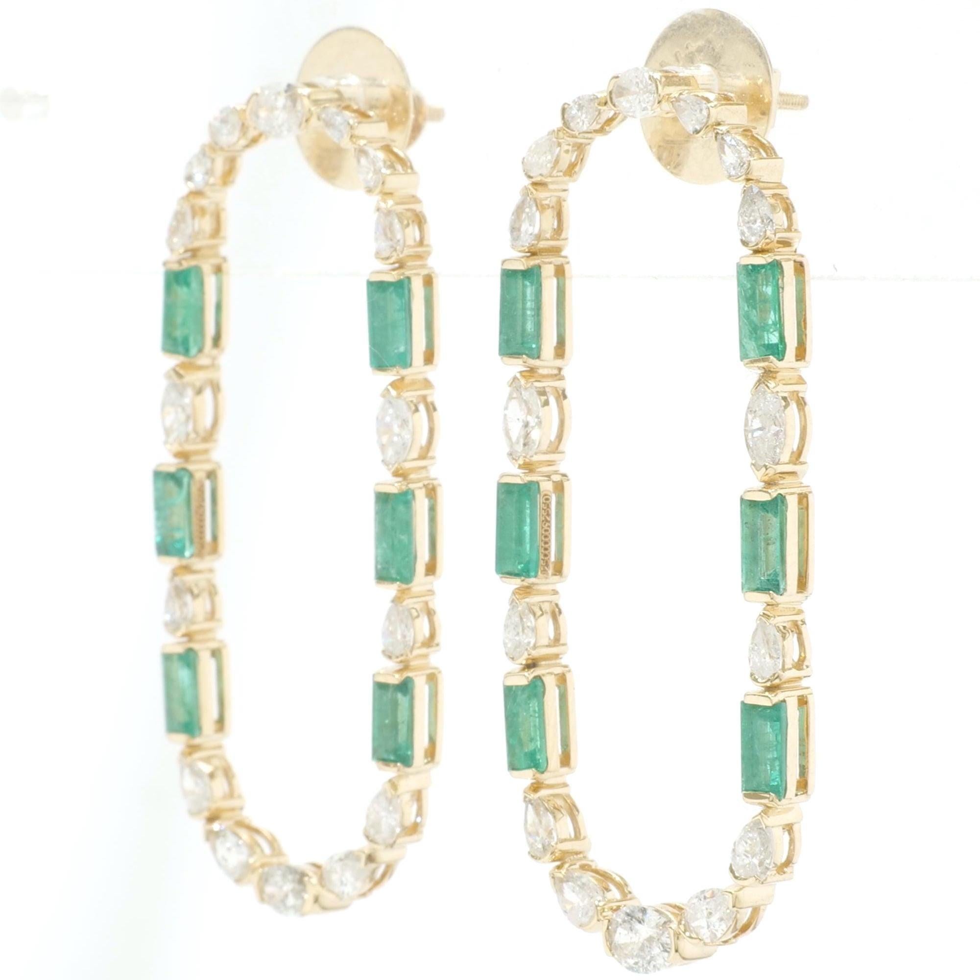 Pear Cut 2.41ct Emerald Gemstone Earrings with Diamond in 14K Solid Gold (Certified) For Sale