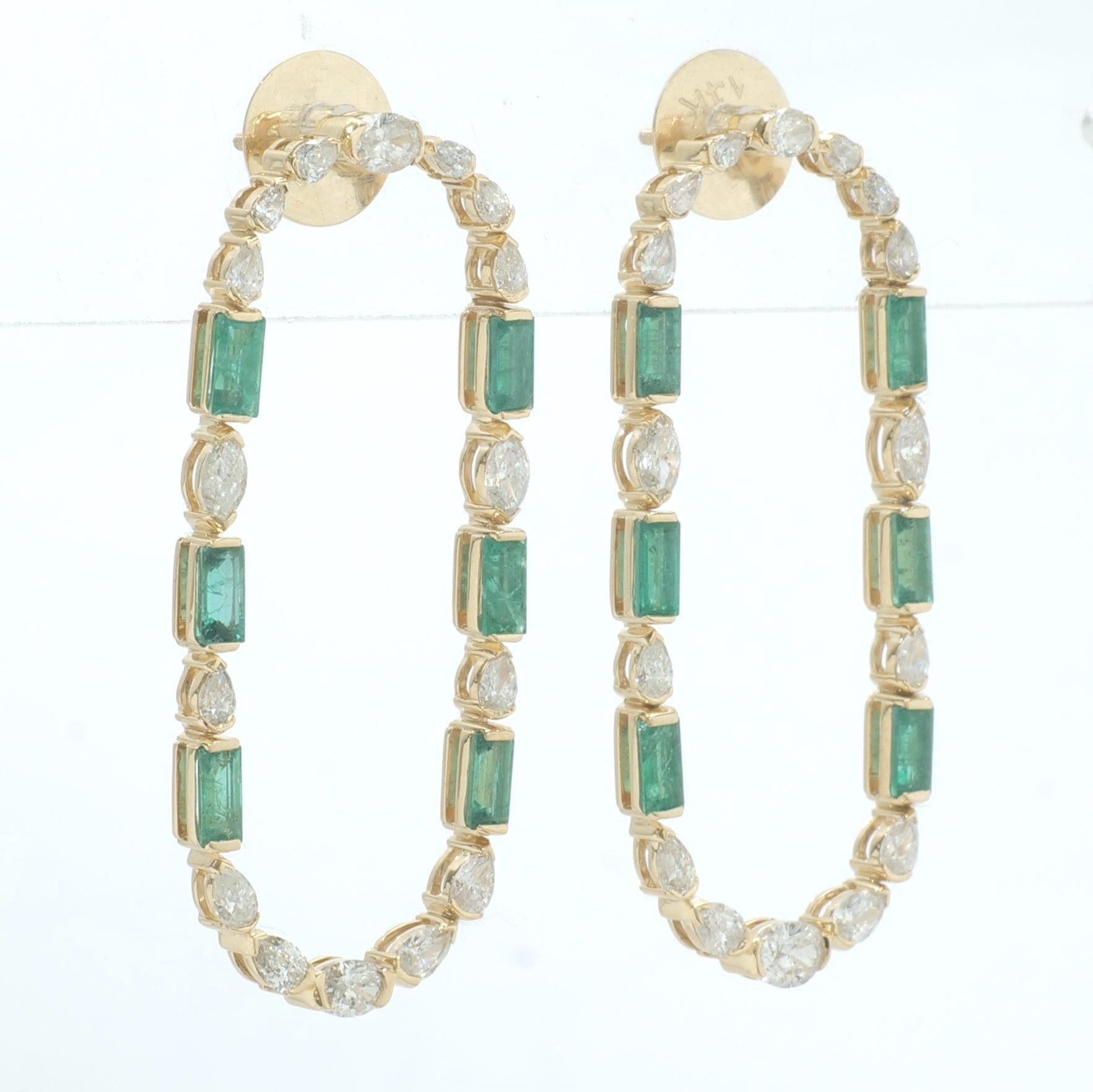 2.41ct Emerald Gemstone Earrings with Diamond in 14K Solid Gold (Certified) In New Condition For Sale In New Delhi, DL