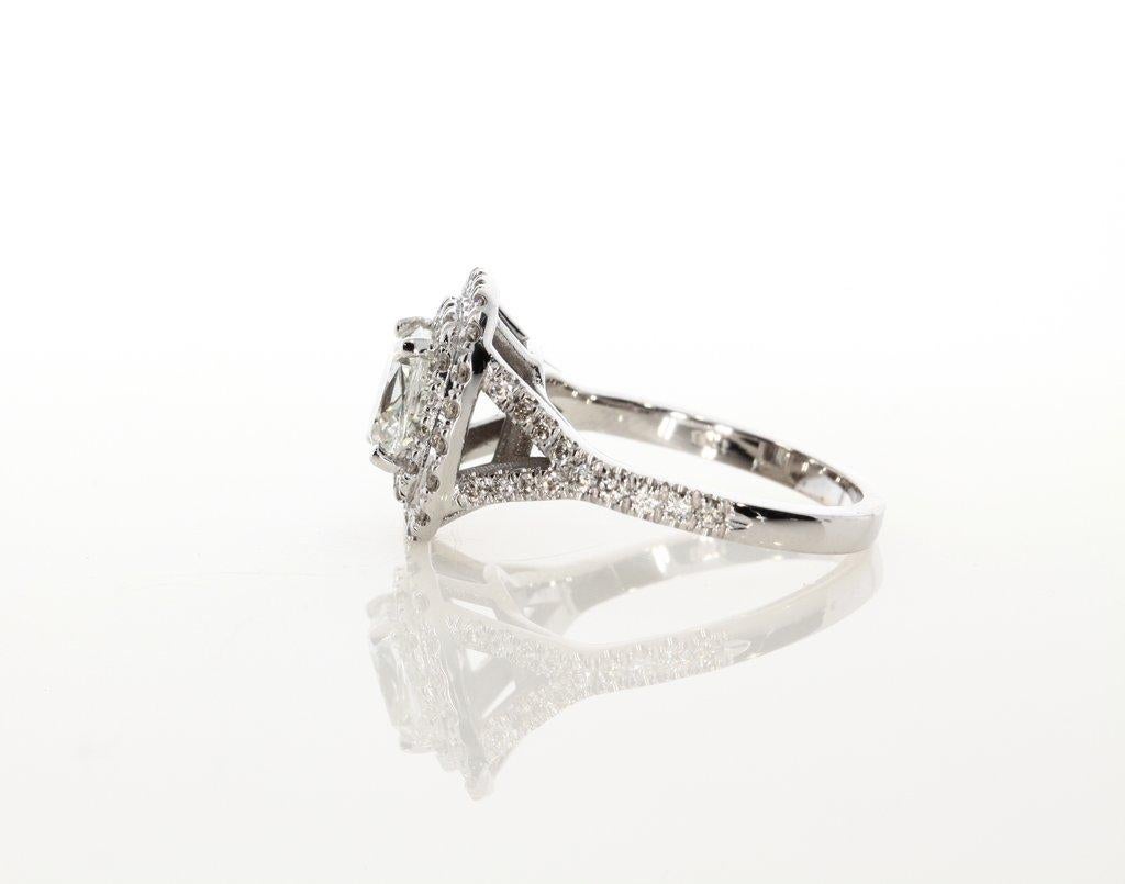 2.42 Carat Cushion Cut Diamond Engagement Ring In New Condition For Sale In New York, NY