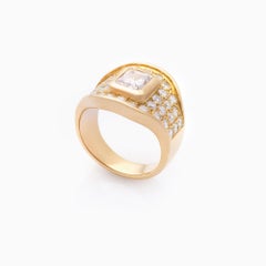 2.42 Carat Diamond Ring in 18K Yellow Gold